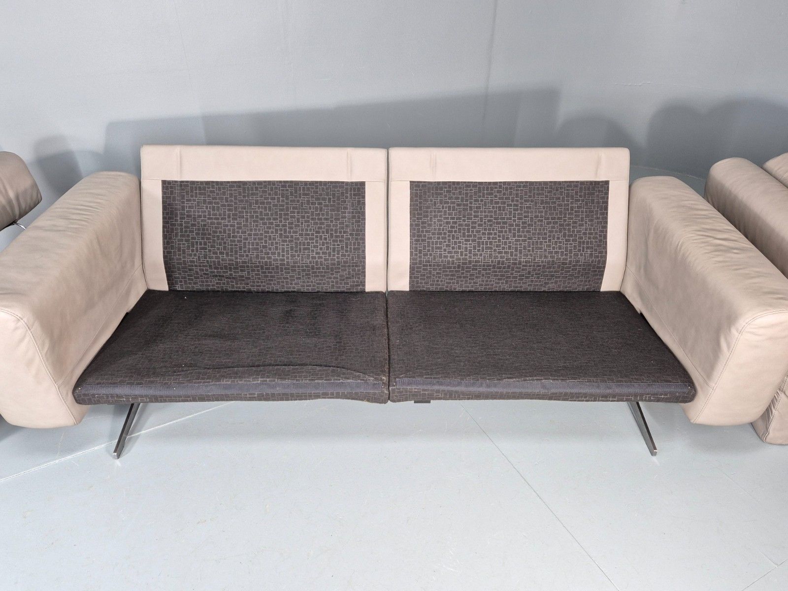 photo for sale Stressless Stella 3 Seat Settee In Grey Leather Modern Ekornes Eb11476 M3ss