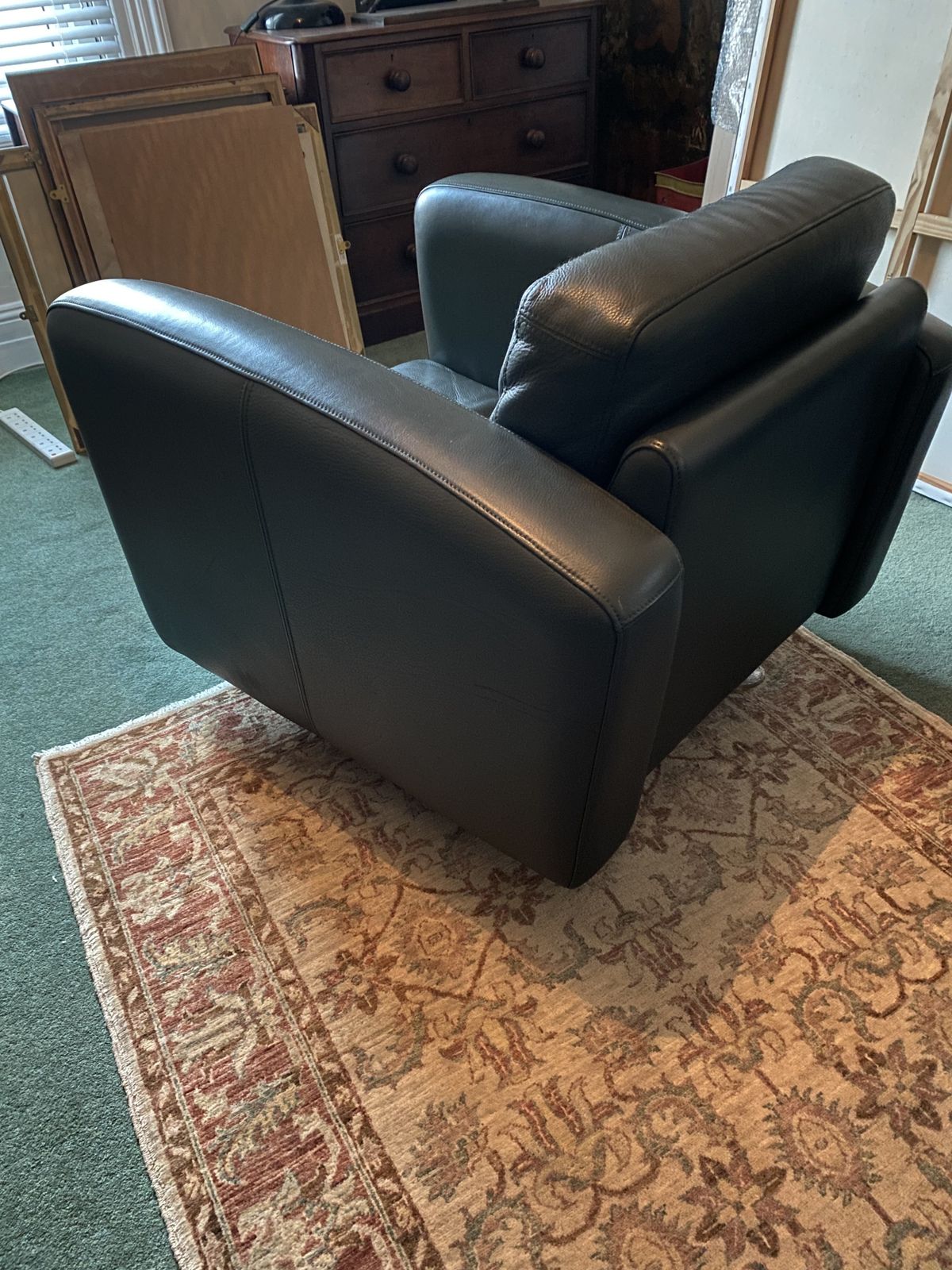 Vintage Jaguar Leather Sofa And Matching Chair In Racing Green photo 4000.0