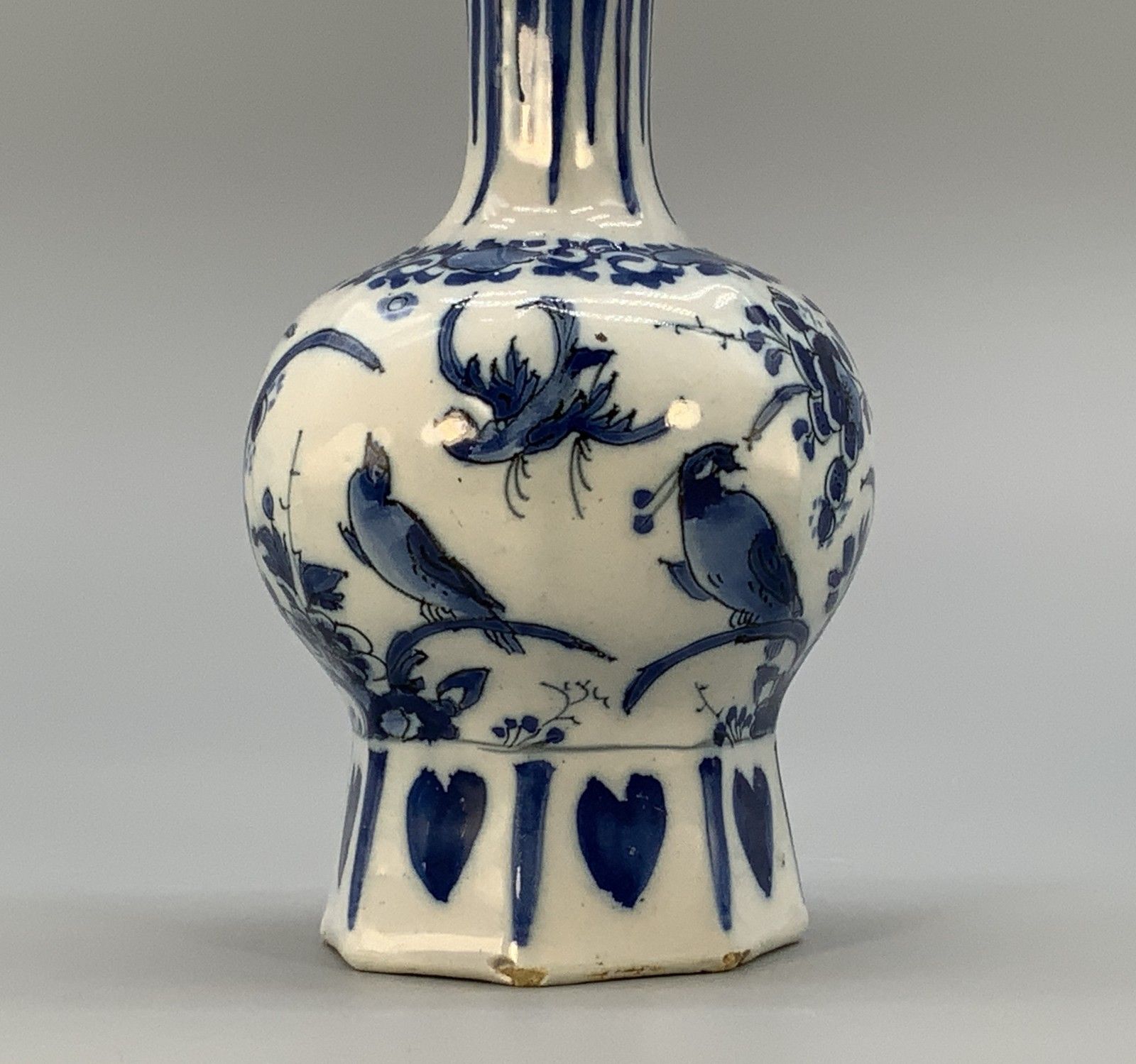 Small 18th Century Dutch Delft Octagonal Chinoiserie Blue And White Faience Vase photo 399.0