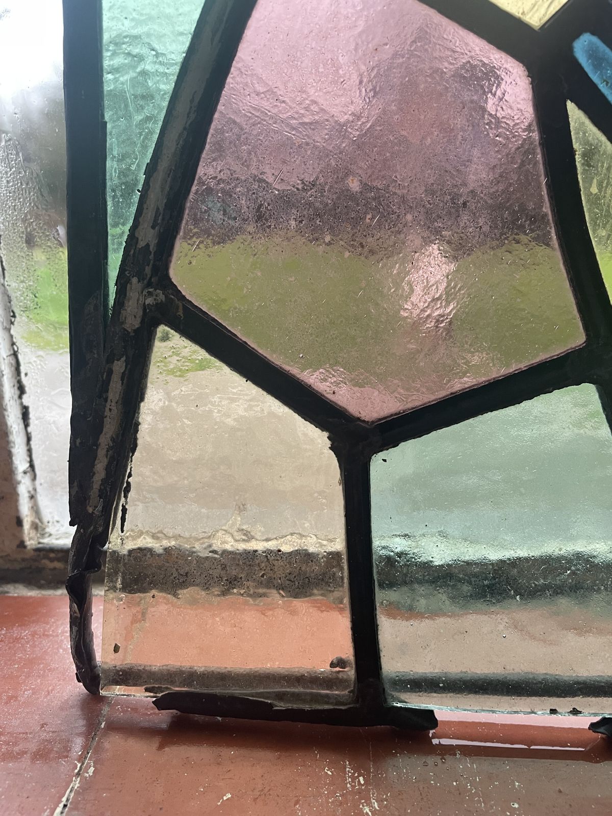 Victorian Stained Glass Window Panel Hand Painted Shell Motif Soft Pastel Colour Glass C.1890 H34xw35cm photo furniture