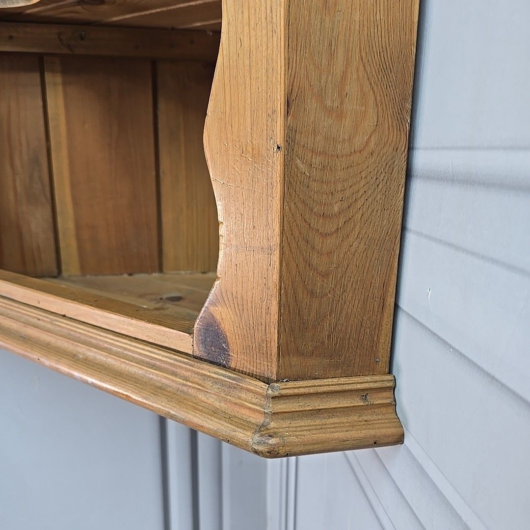 photo vinterior Retro Corner Wall Shelf Vintage Rustic Solid Pine – Country Kitchen Shelving