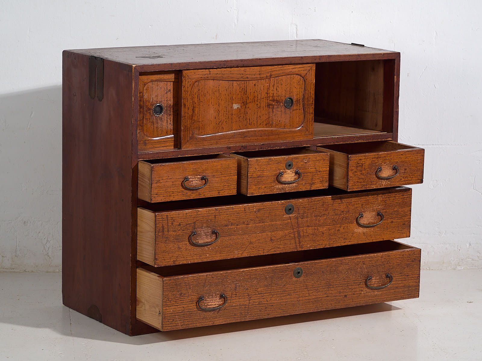 Antique Japanese Chest Of Drawers – Taishō / Showa Period (C.1920 1970) #10 photo for sale