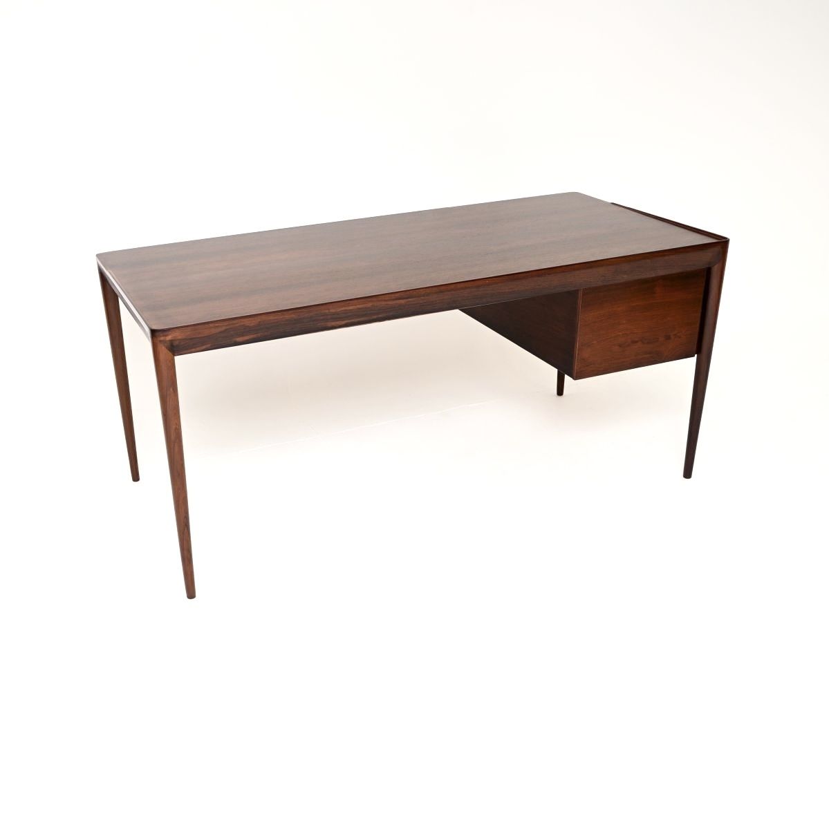 9035.0 Danish Vintage Rosewood Model 36 Desk By Erik Riisager Hansen For Haslev photo