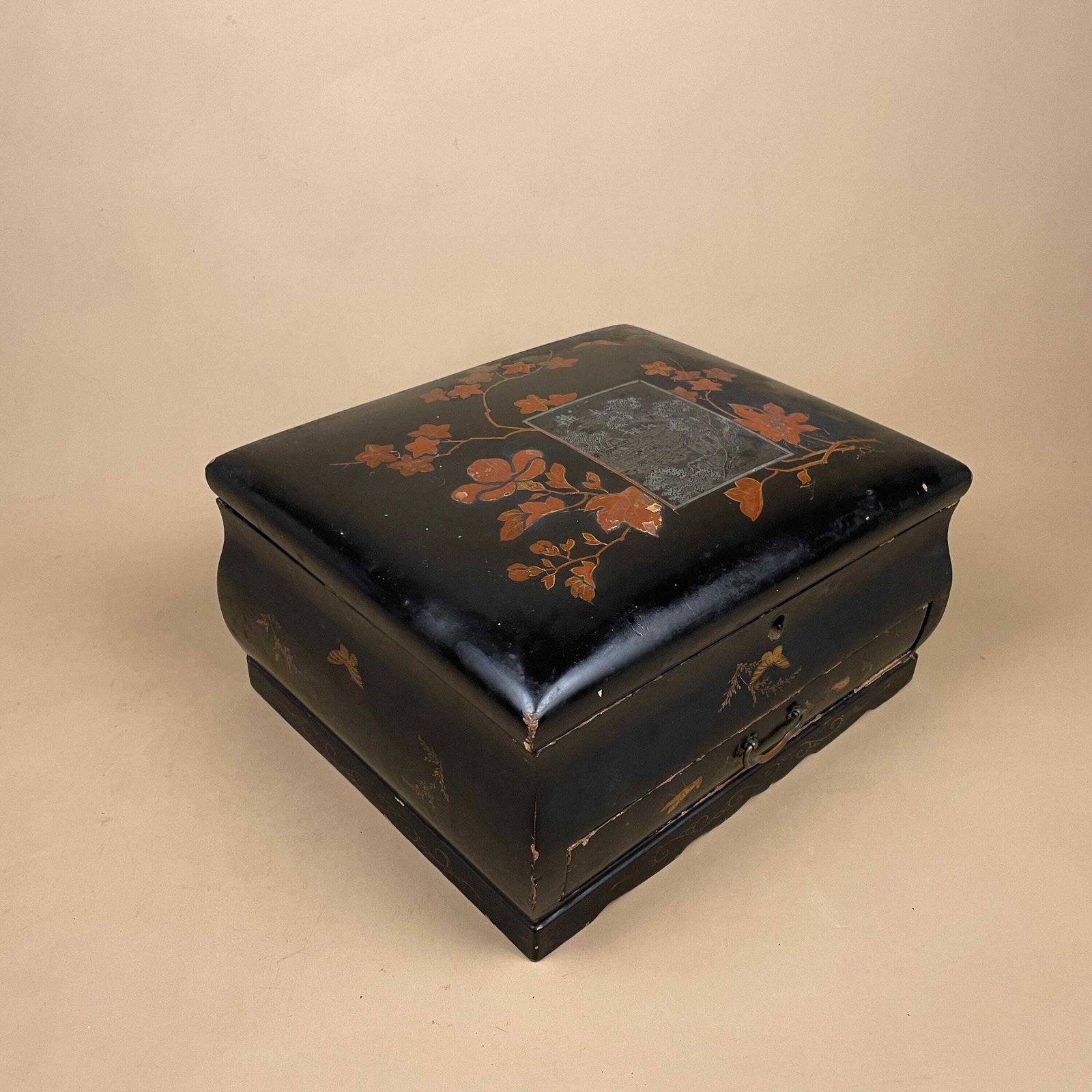 Antique Oriental Lacquer Box Black Painted Jewellery Sewing Box Floral Pattern Asian Chinoiserie Storage Chest Dressing Table Decor photo Home Decor