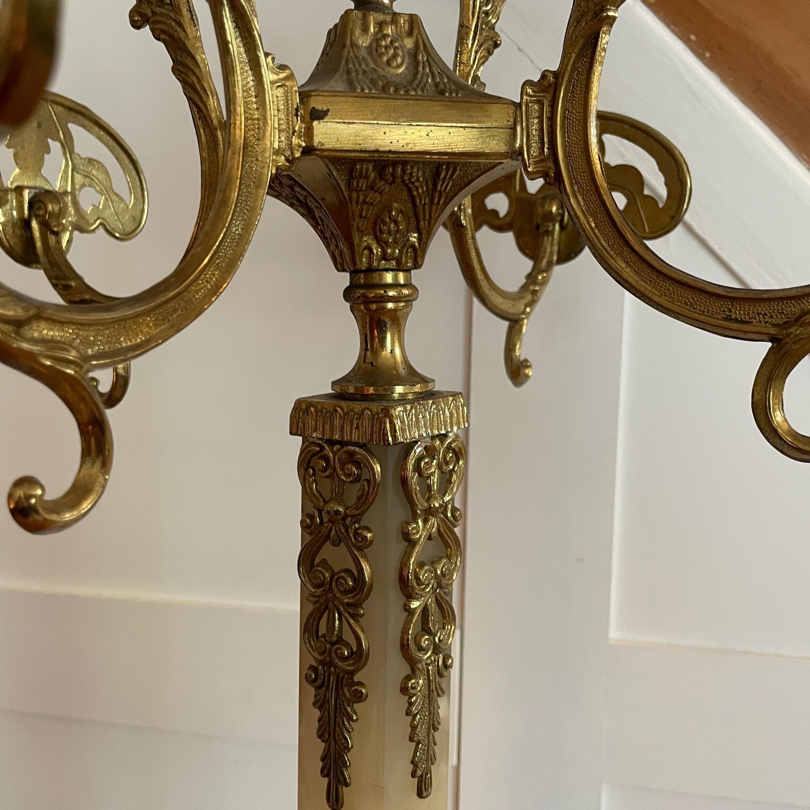 Italian Hollywood Regency Style Hall Tree Stand Standing Coat Hat Rack Marble Onyx Brass Entryway Decor Mid Century C.1960s photo Furniture