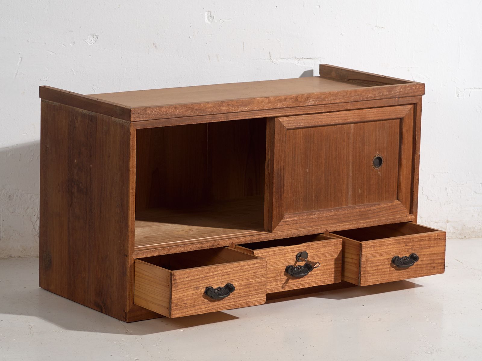 Antique Low Cabinet With Sliding Doors – Taishō / Showa Period (C.1920 1970) photo Furniture
