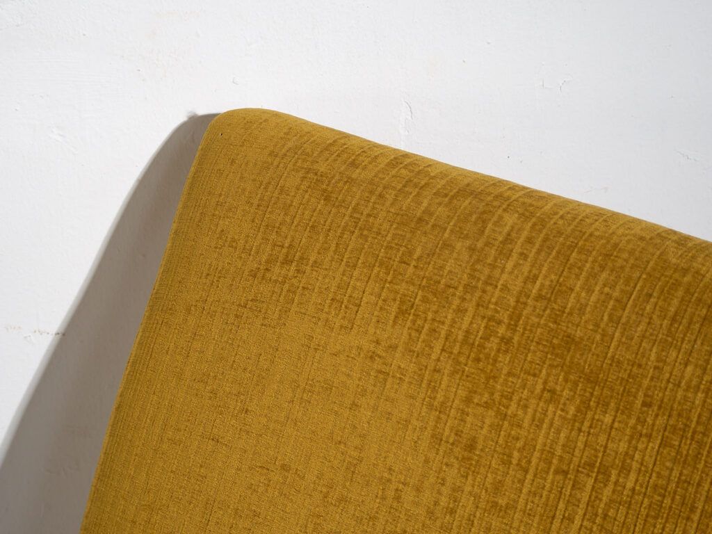 Set Of Two Armchairs And Ottoman – Mid Century Modern (C.1950) photo Furniture