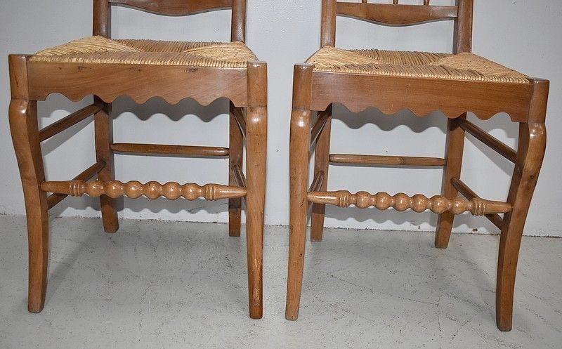 photo furniture Suite Of 4 Restoration Chairs In Cherry 19th