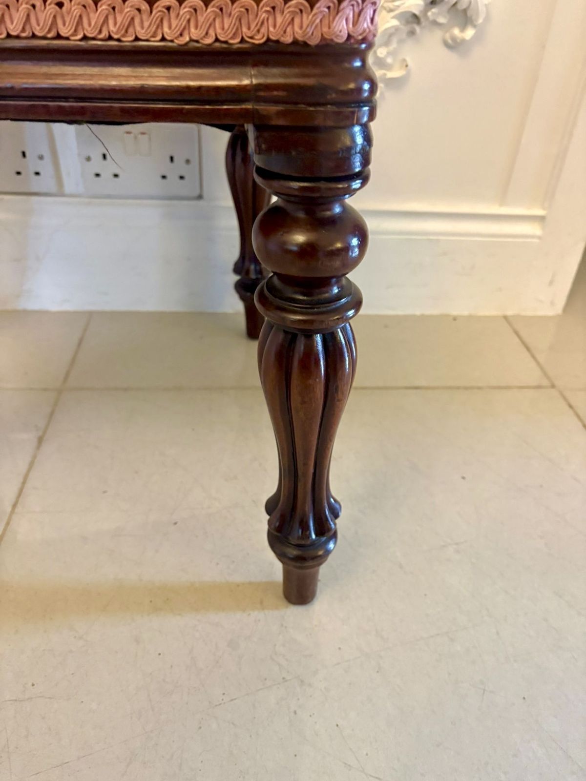 Antique Set Of 6 Mahogany Dining Chairs With Tulip Legs photo buy