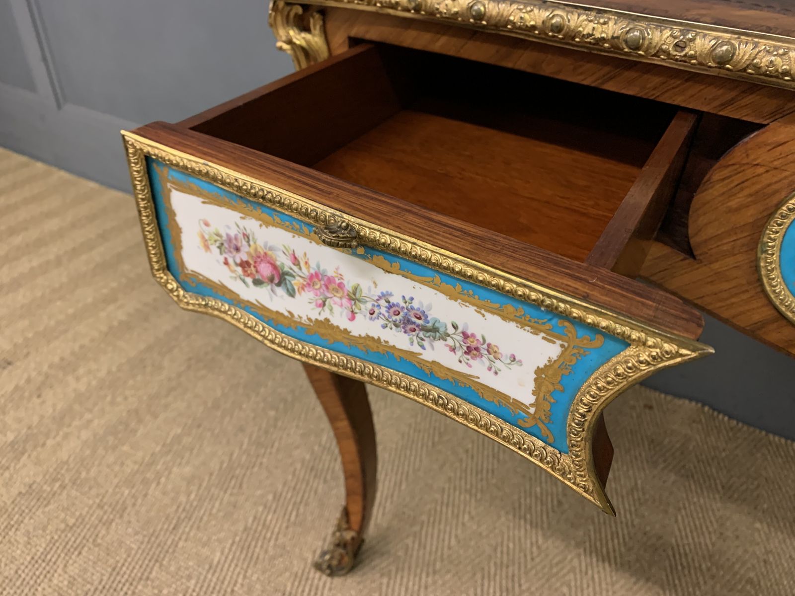 French Tulip Wood Bureau Plat, 1800s photo vintage