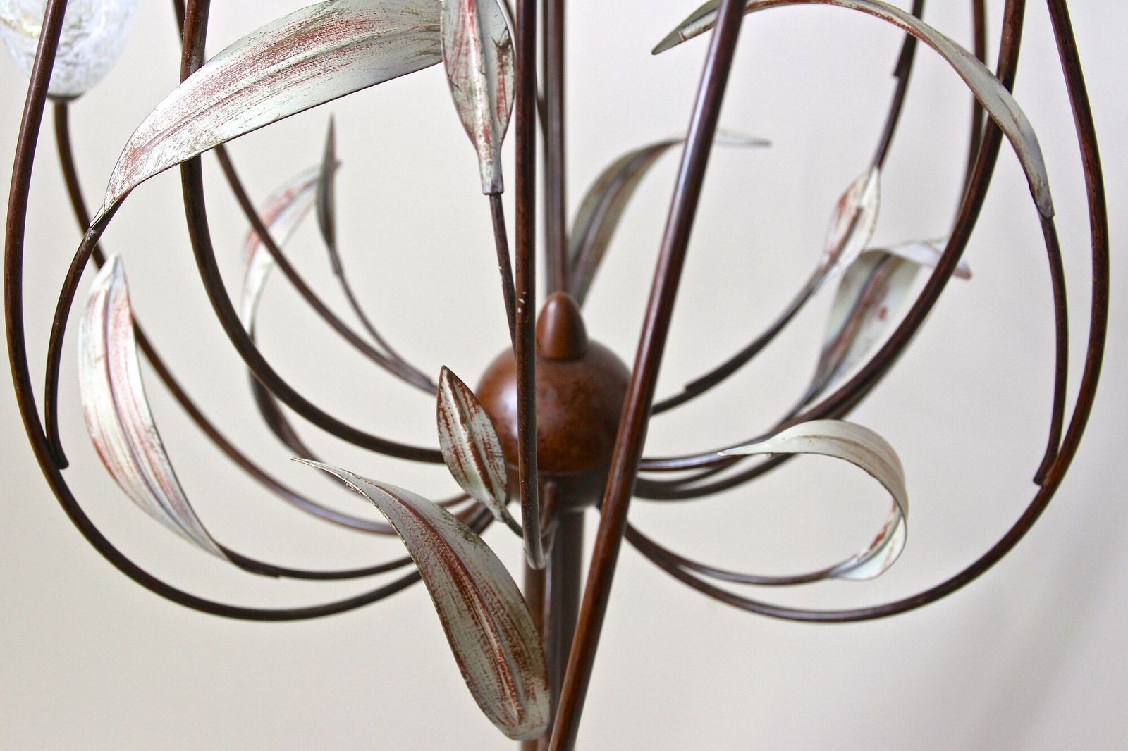 20th Century Murano Glass Swan Floor Lamp, Painted Reed Leaves, It Circa 1970 photo Lighting