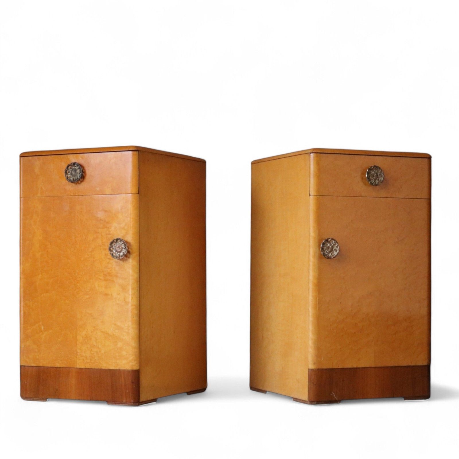 Pair Of Art Deco 1930s Birdseye Maple Bedside Cabinets Vintage Nightstands