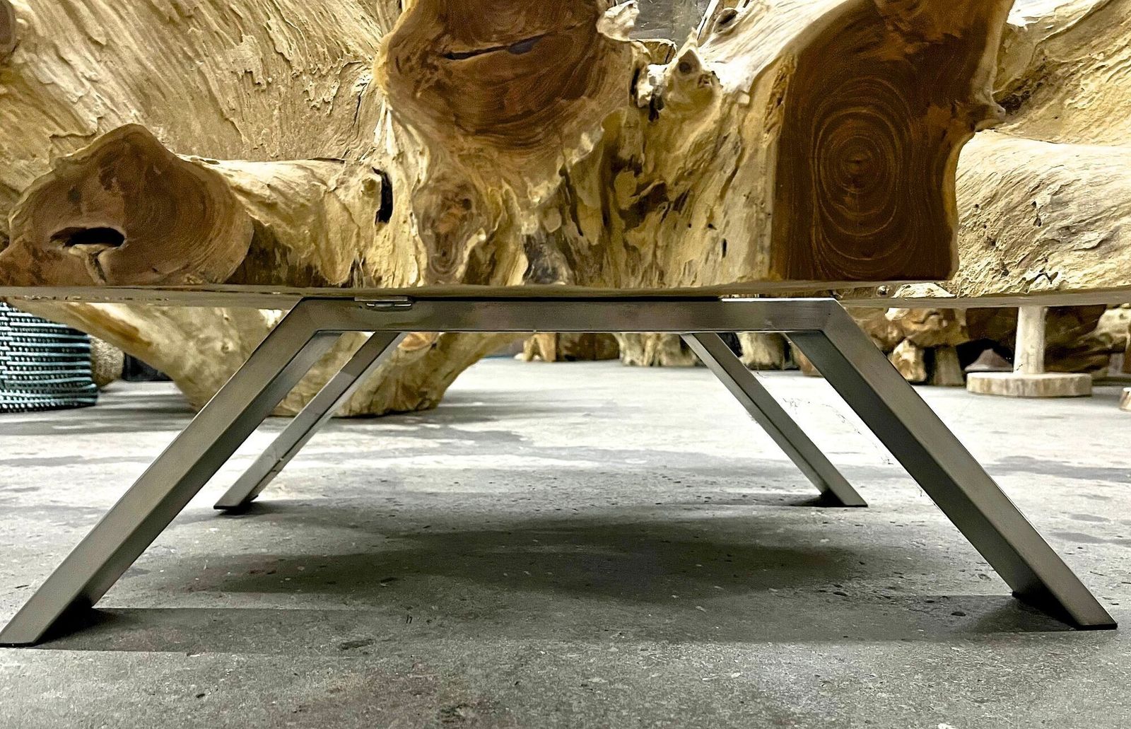 photo furniture 21st Century Organic Modern Teak Root Coffee/ Table, Glass, Idn 2024