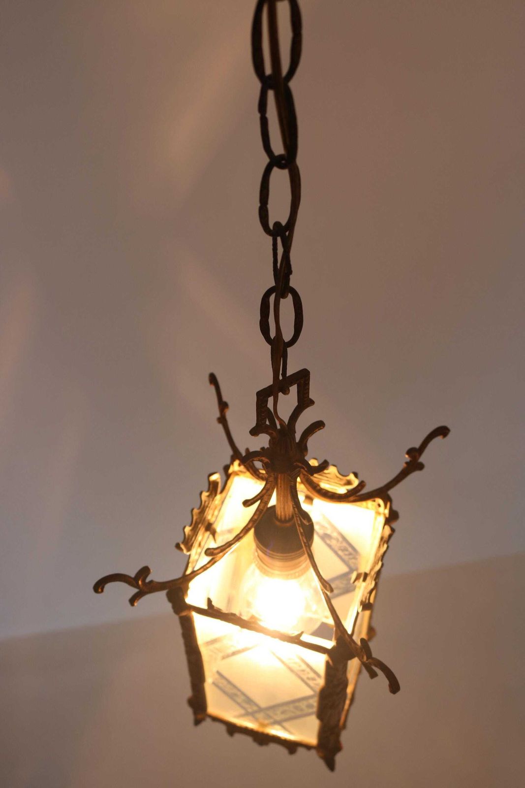 842.0 Elegant Antique Brass Etched Glass Hanging Lantern – Japanese / Oriental Inspired Design photo
