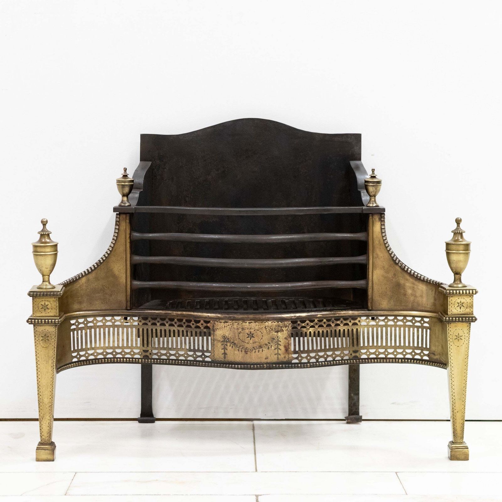 Splendid Antique Georgian Fire Basket With Brass Finials photo 2800.0