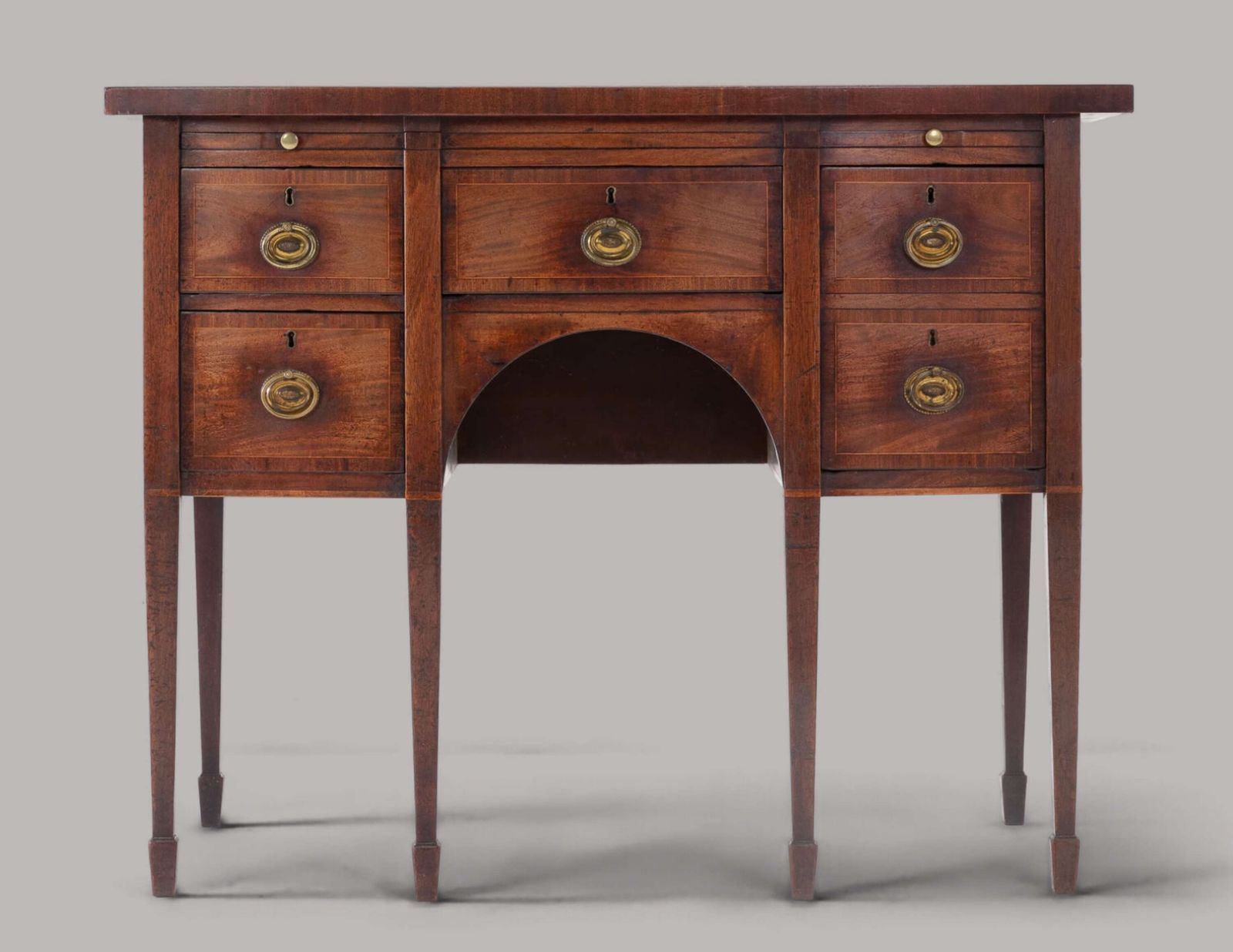 Good George III Mahogany Bow Fronted Sideboard