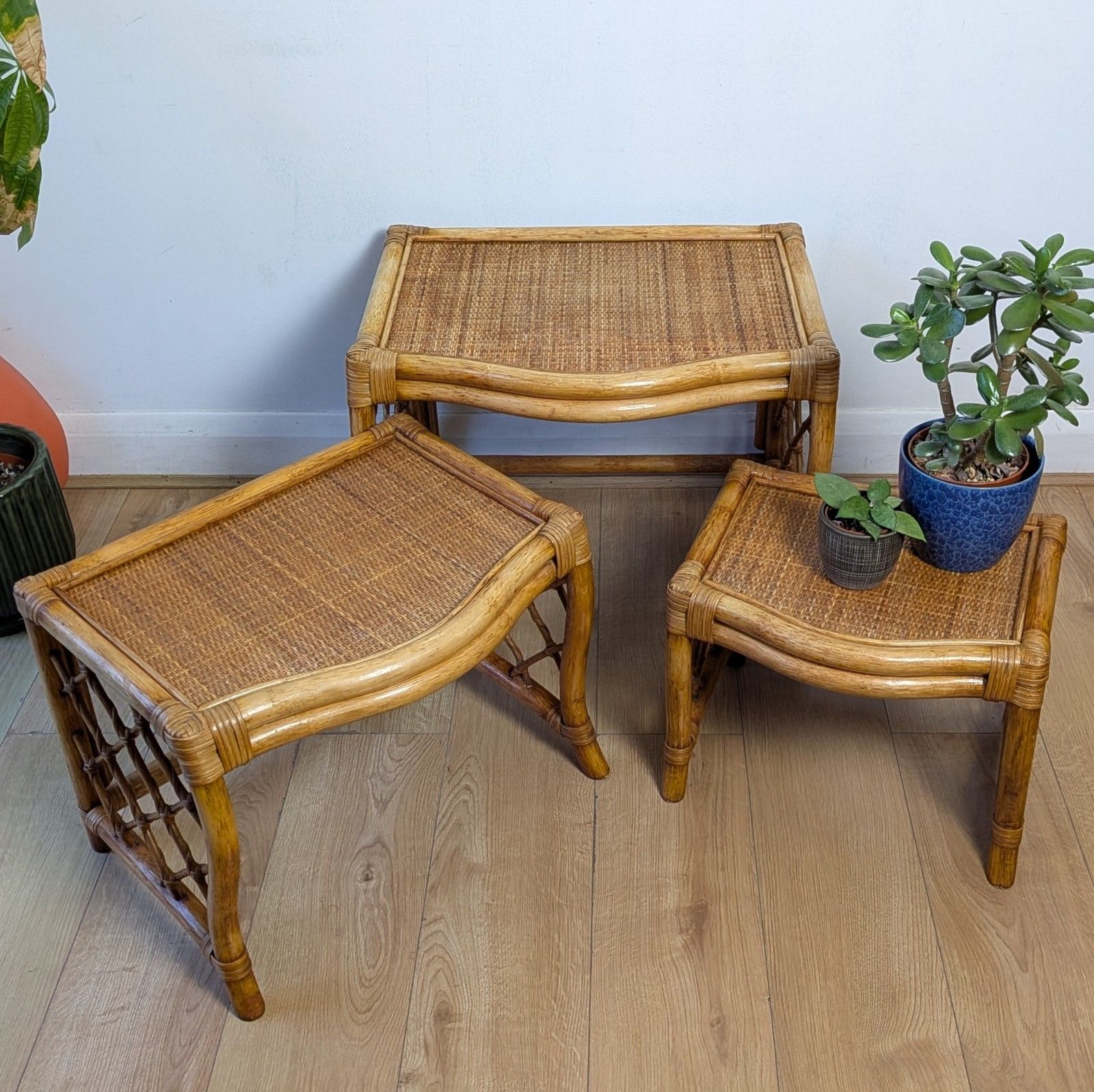 Mid Century Bamboo & Rattan Nest Of Tables | Scalloped Arch | Boho Tiki Vintage photo 145.0