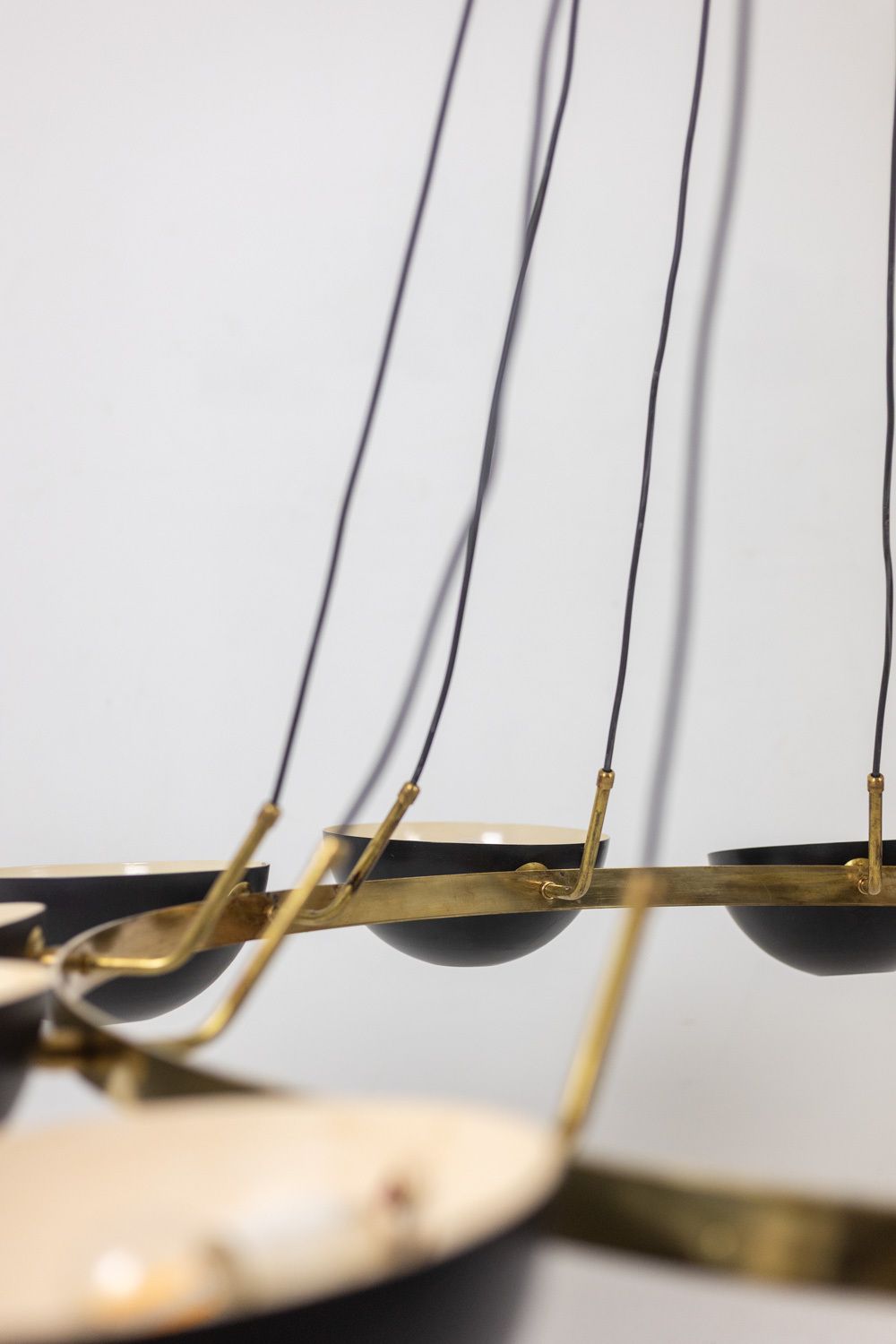 12 Light Chandelier In Patinated Brass And Black Lacquered Metal. Contemporary photo for sale