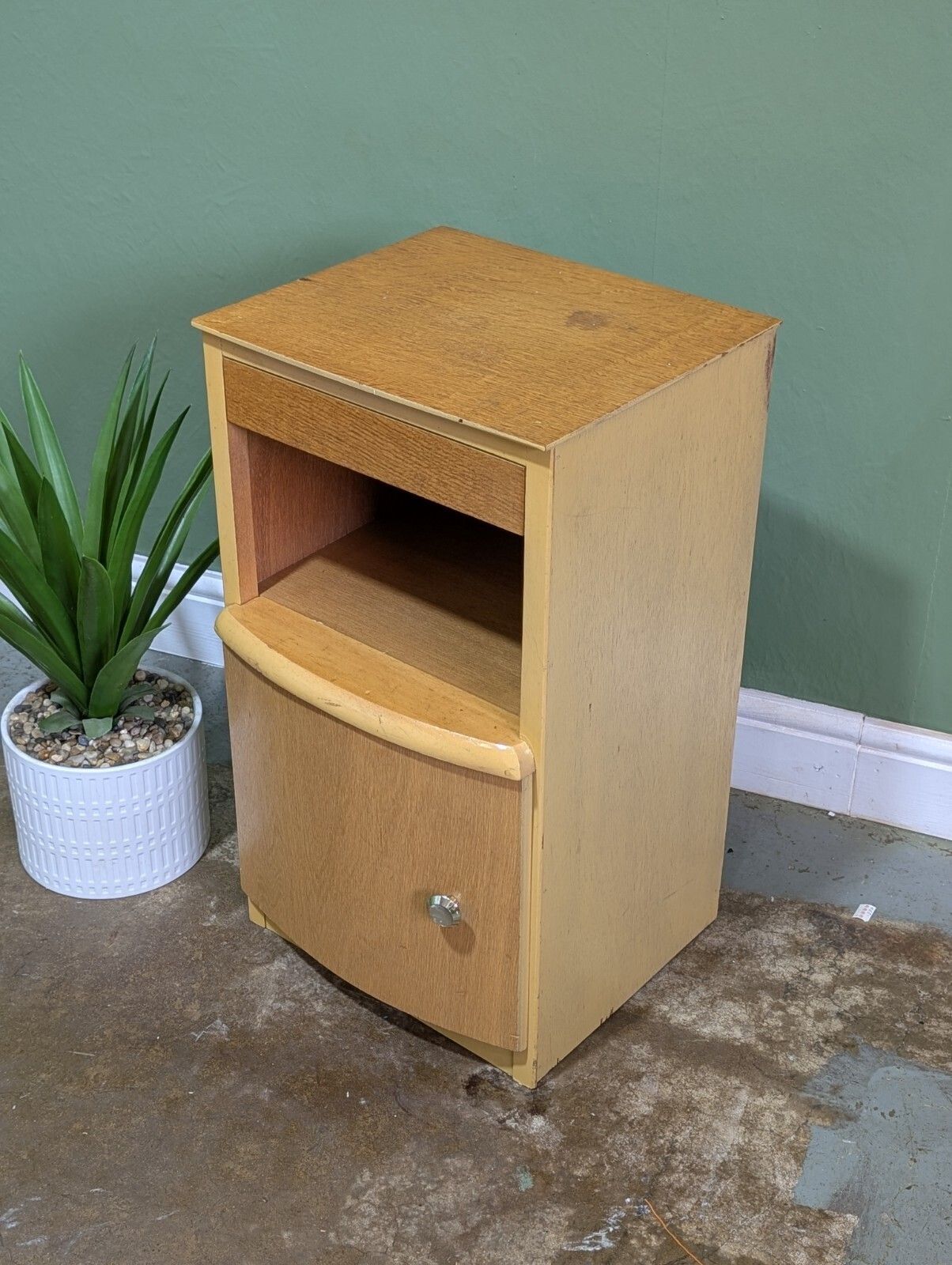 Vintage Oak Veneer Bedside Table Single Cabinet Nightstand Mid Century Drawer photo vinterior