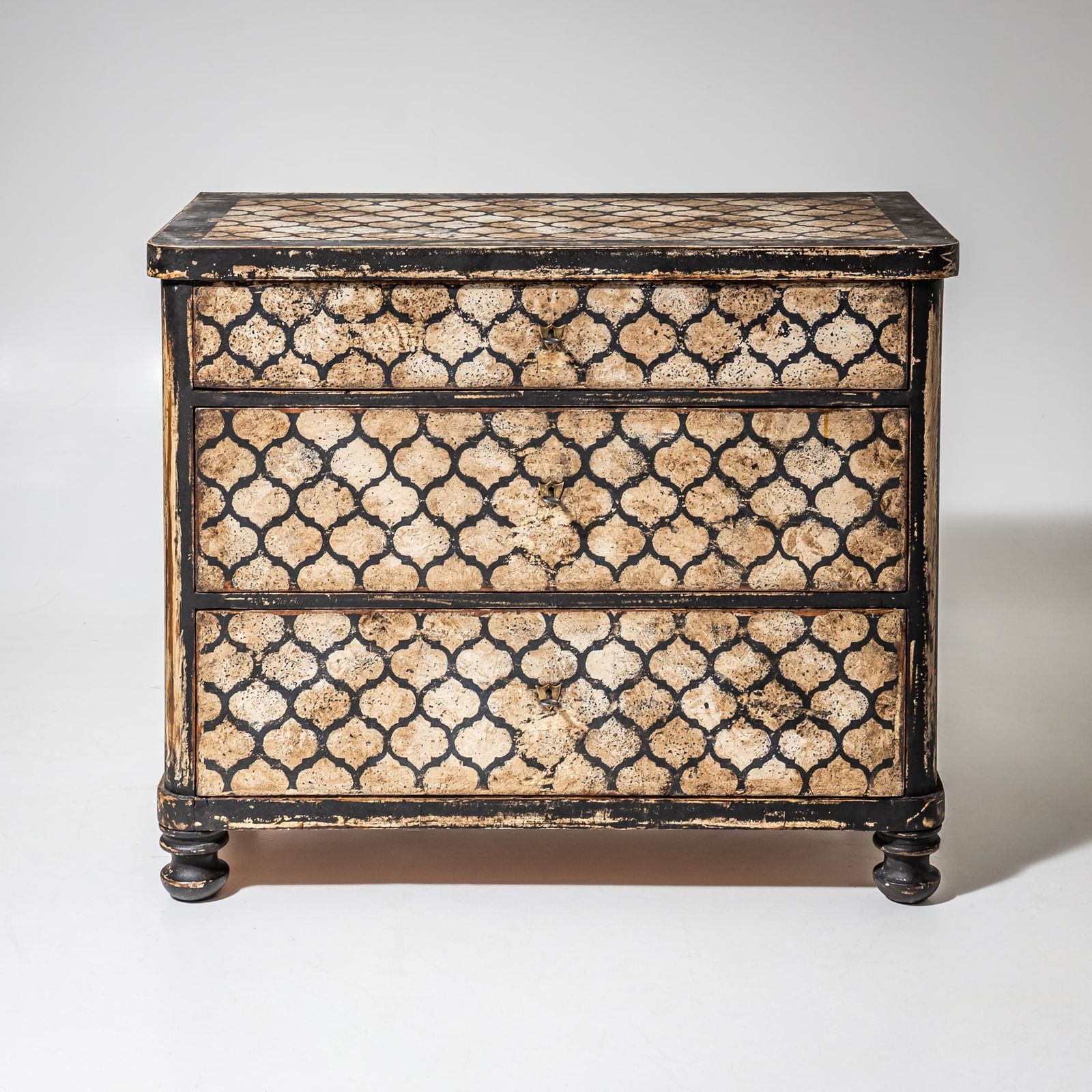 Geschilderde Ladekast Met Tegeldessin, 19e Eeuw photo furniture