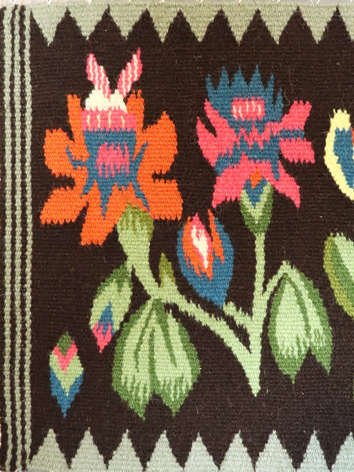 Folk Flowers Oil Painting, 1970s photo vinterior