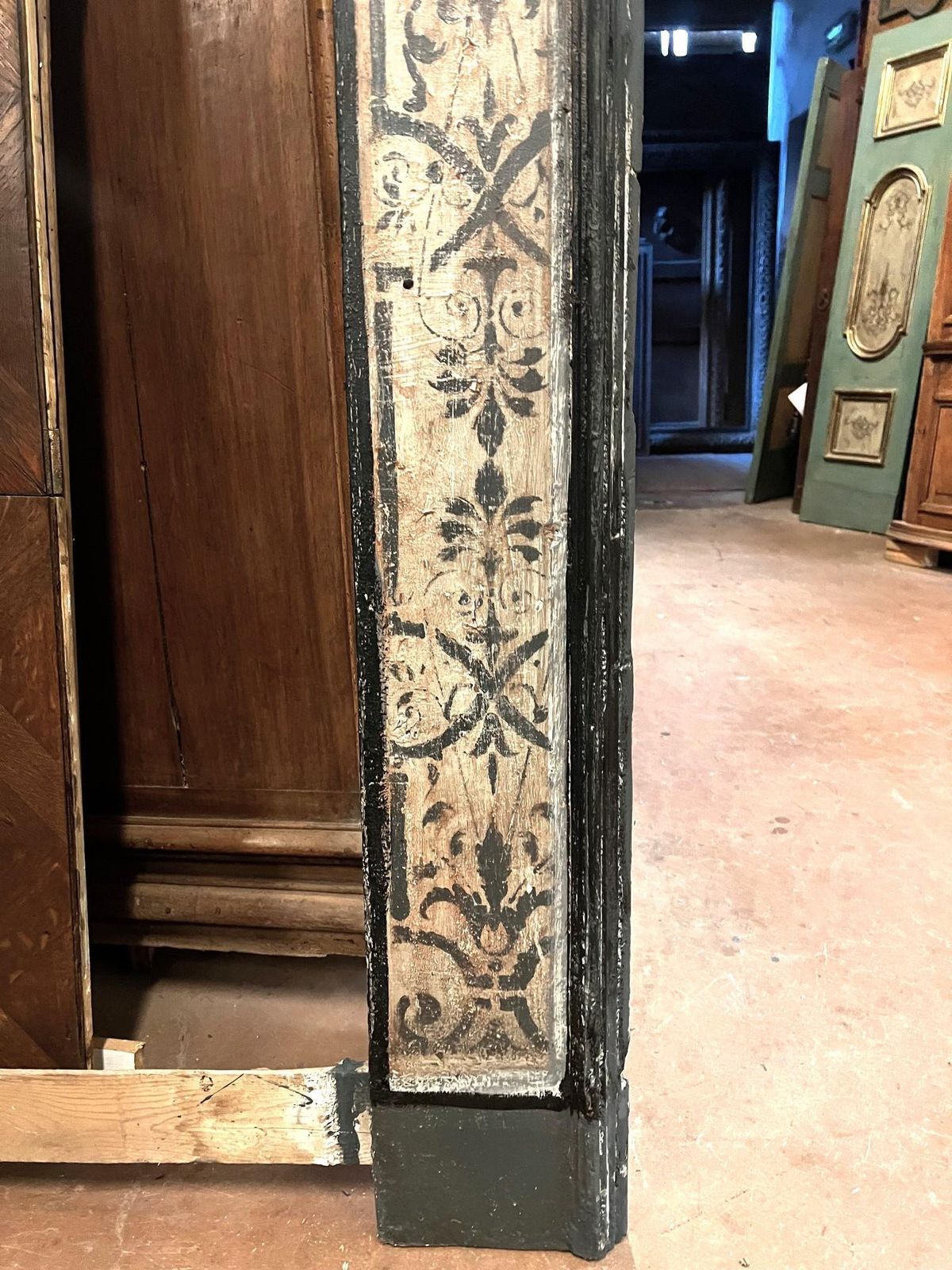 Portal Frame In Painted And Lacquered Wood, Italy photo buy