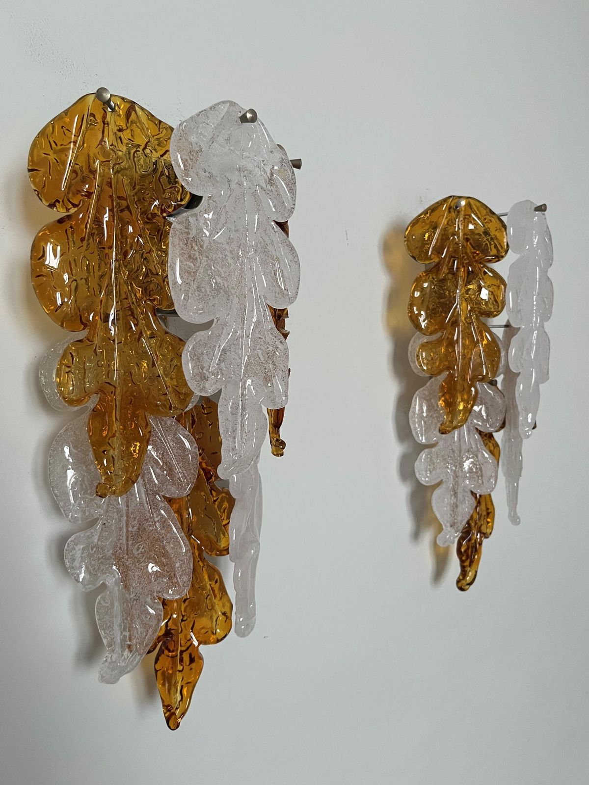 Italian Midcentury Pair Of Amberclear Murano Leaf Wall Sconces By Mazzega, 1970s photo vintage