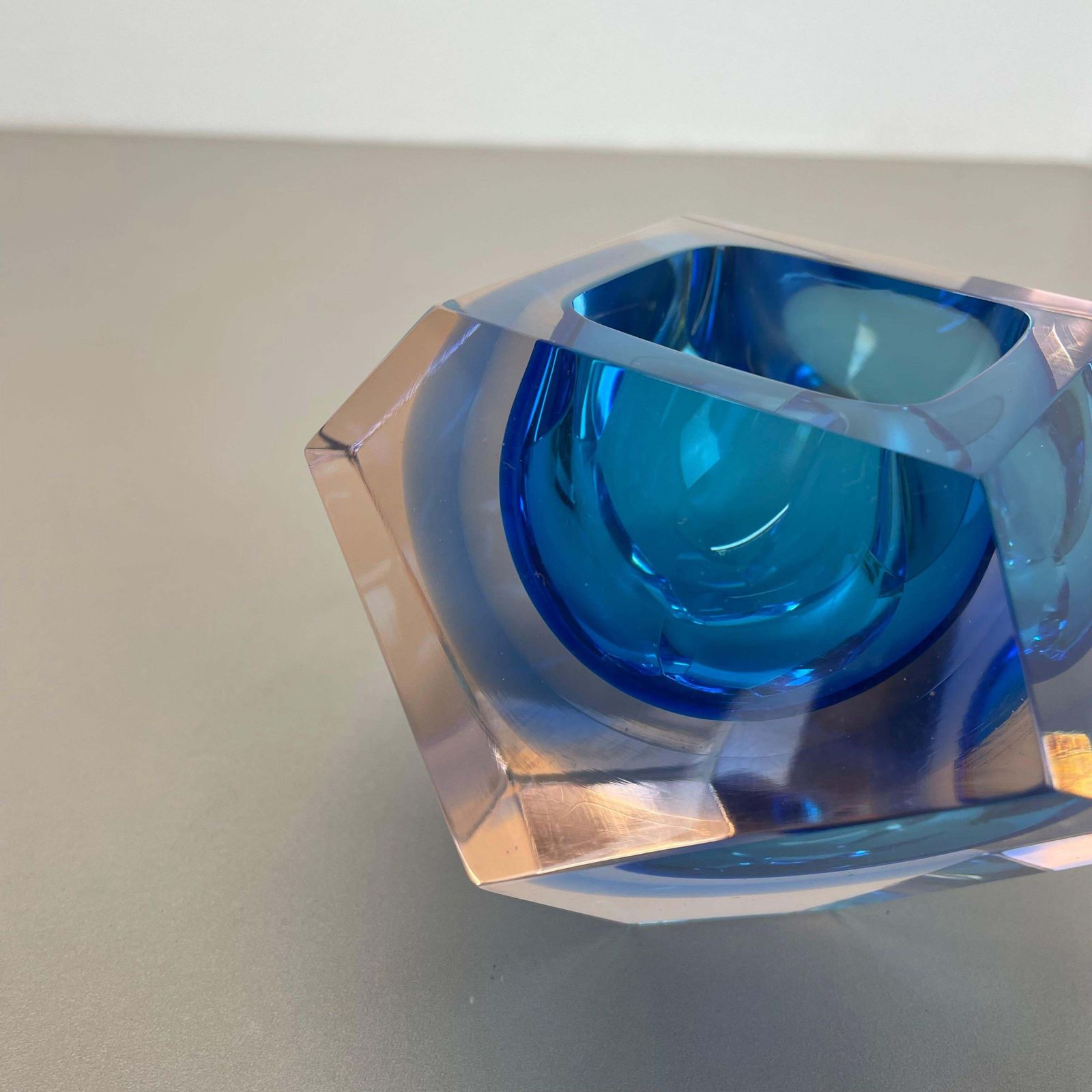photo buy 1.4kg Murano Glass Faceted "Diamond" Sommerso Bowl By Flavio Poli, Italy, 1970s