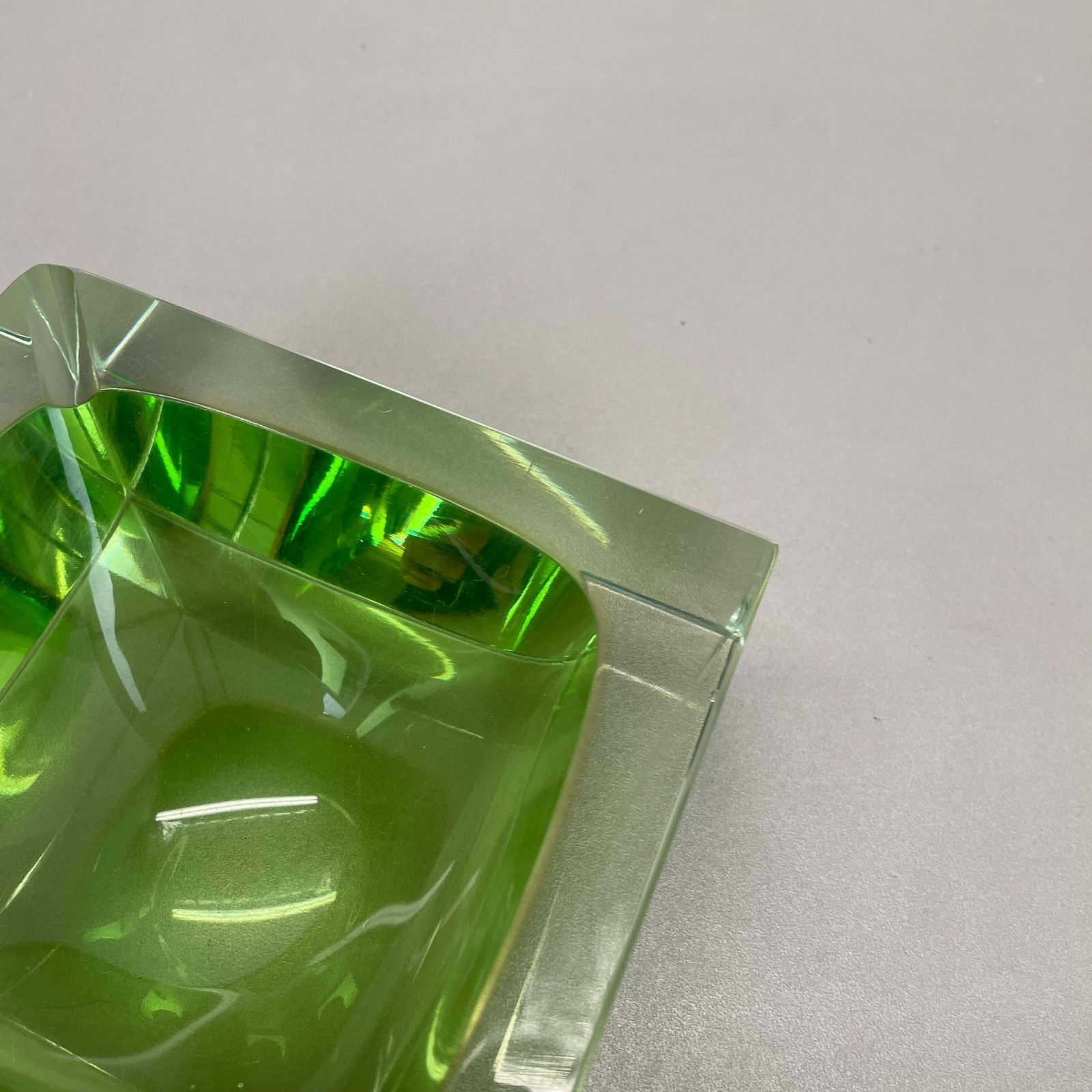 Murano Green Glass Sommerso Block Cube Ashtray Element Flavio Poli, Italy, 1970s photo vinterior