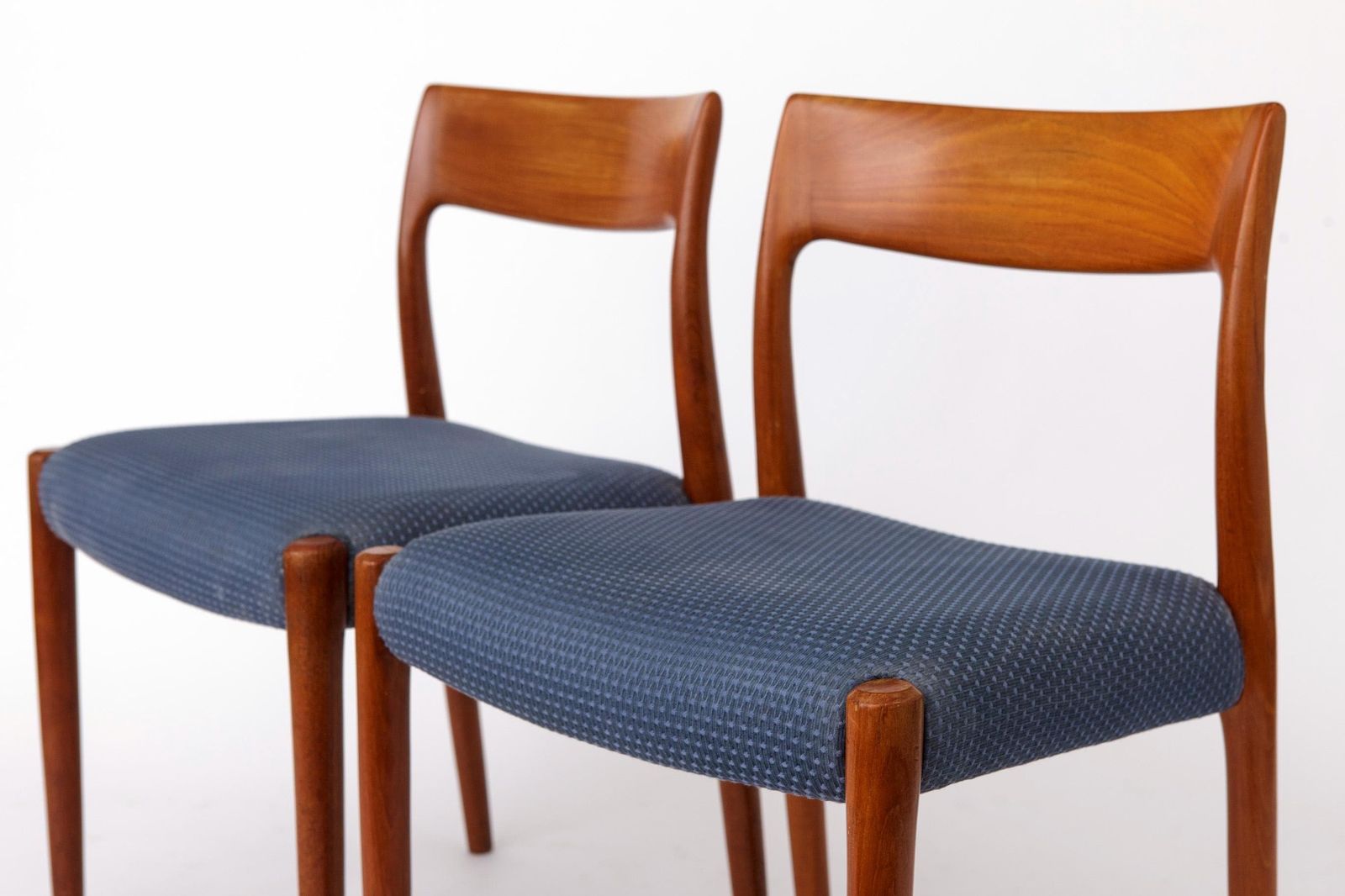 Pair Niels Møller Model 77 Teak Dining Chairs Danish Mid Century 1950s Vintage photo vinterior