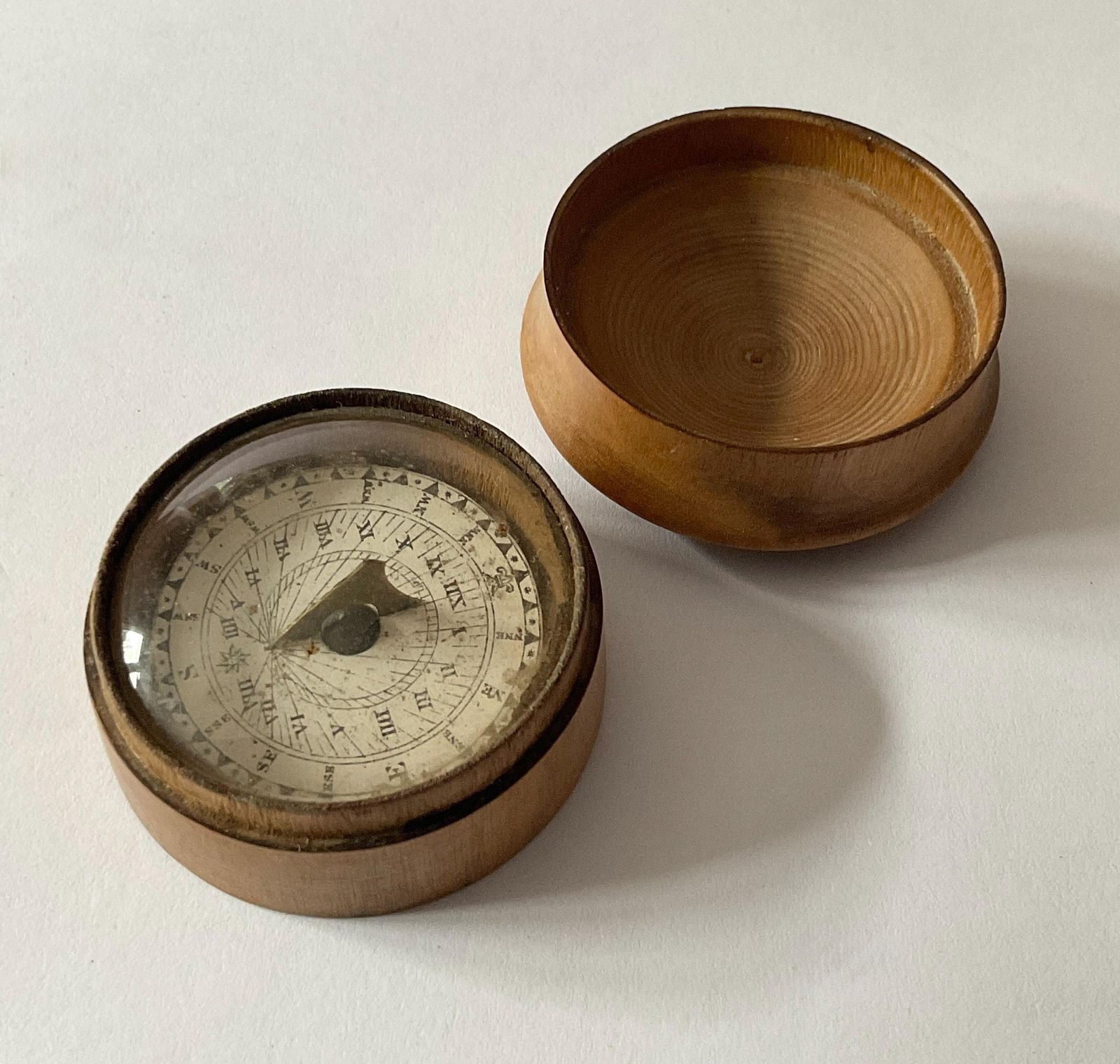Antique Pocket Sundial In Wooden Case   Early 19th Century. photo Home Decor