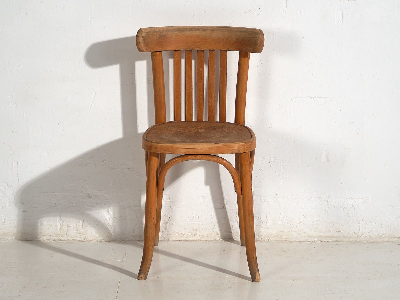 photo furniture Antique Thonet Bistro Chairs (C.1920). Set Of 6 Pieces #4