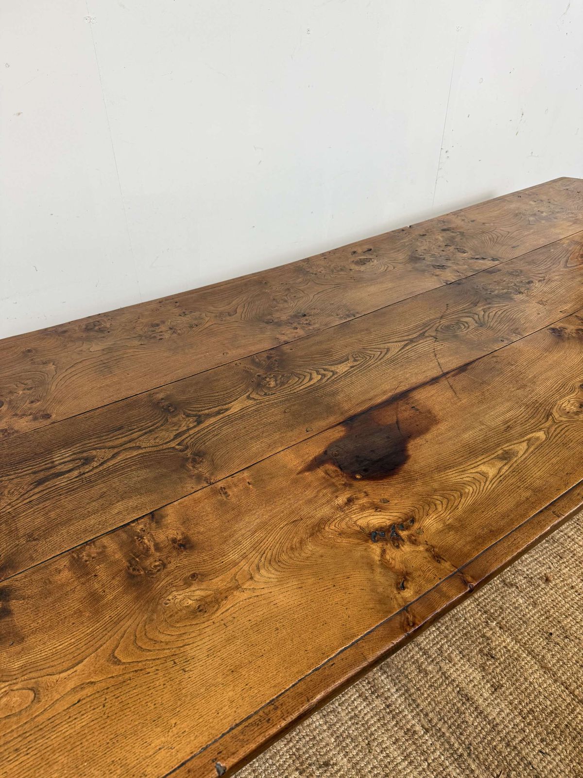 Early 20th Century Elm Farmhouse Table photo vinterior