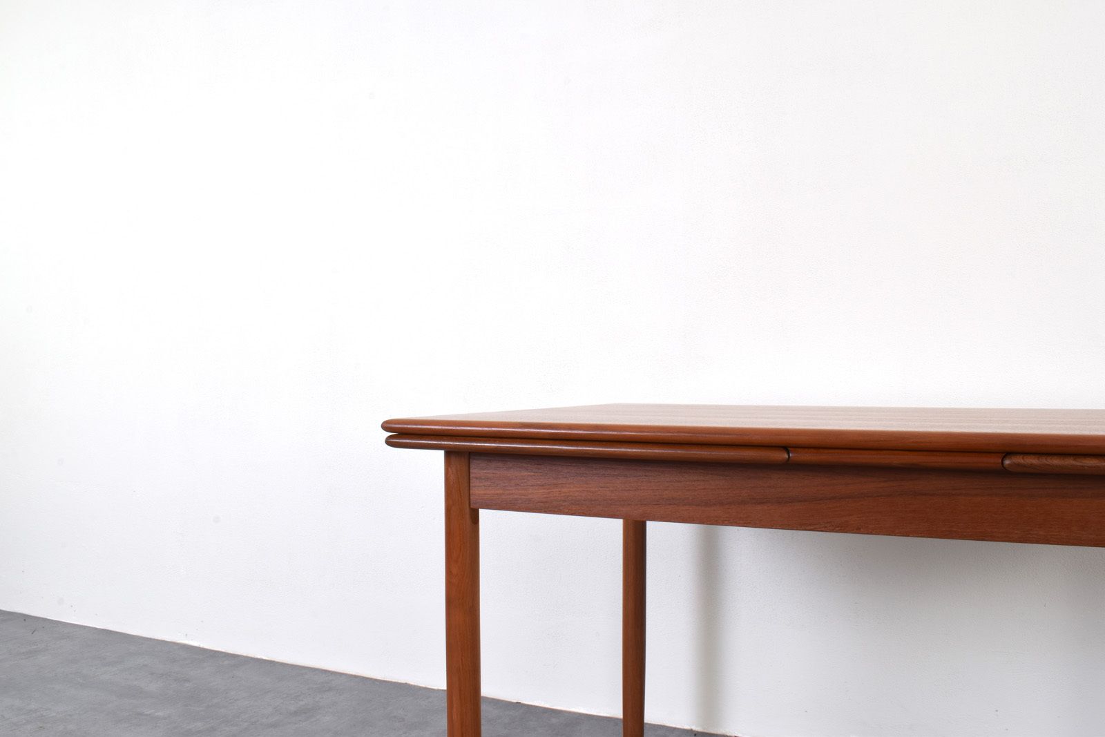photo furniture Mid Century Danish Teak Extendable Dining Table, 1960s.