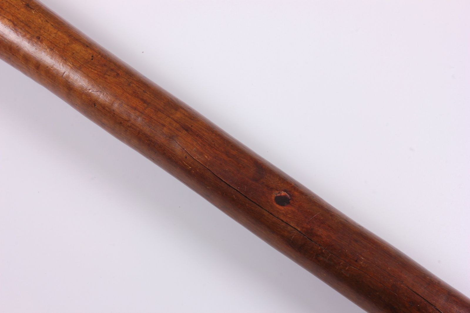 photo vinterior Antique Bird Head Kanak War Club. New Caledonian Wood Go Porowa Ra Maru.