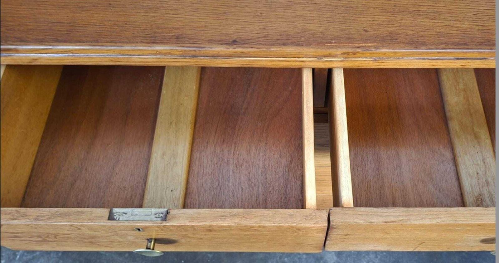 Chest Of Drawers ~ Oak ~ Vintage ~ Mid Century ~ Brass Handles photo buy