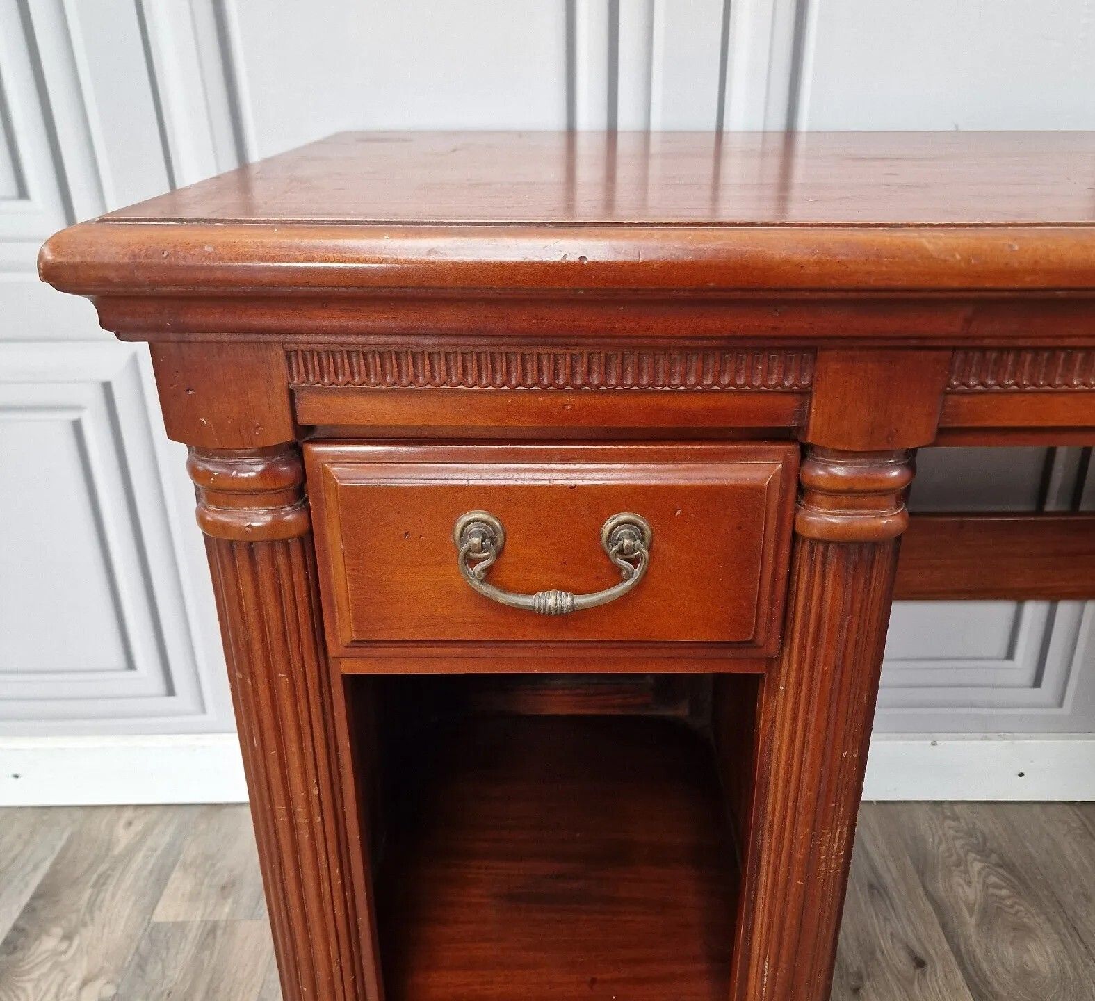 Antique Style Desk Dresser Wood Single Pedestal Writing Home Office  Drawer photo buy