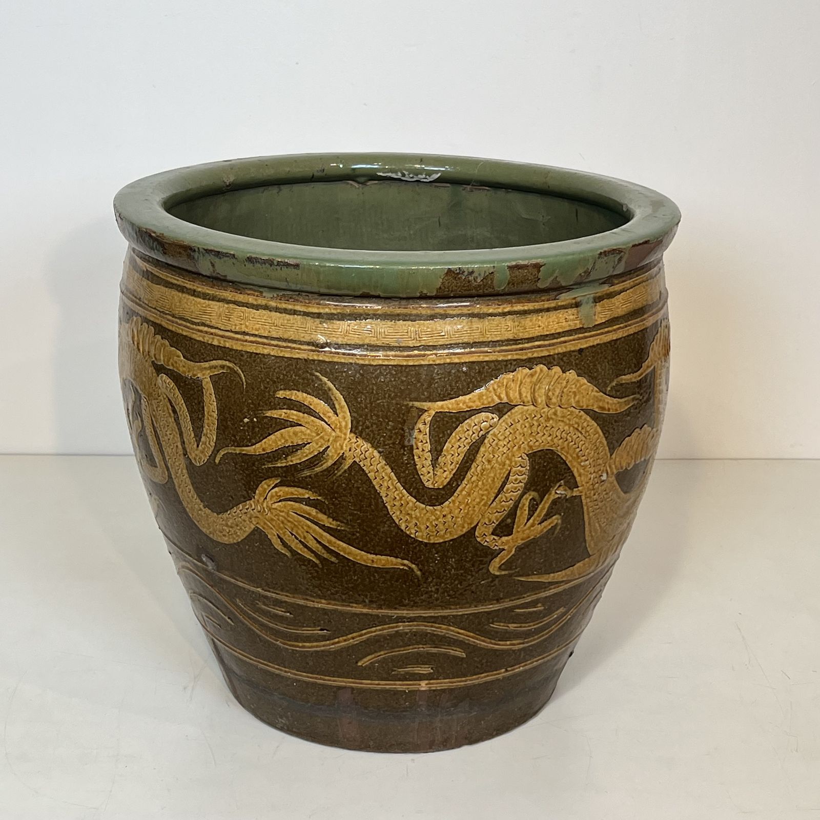 Large Chinese Glazed Terracotta Planter Decorated With Dragons photo vinterior