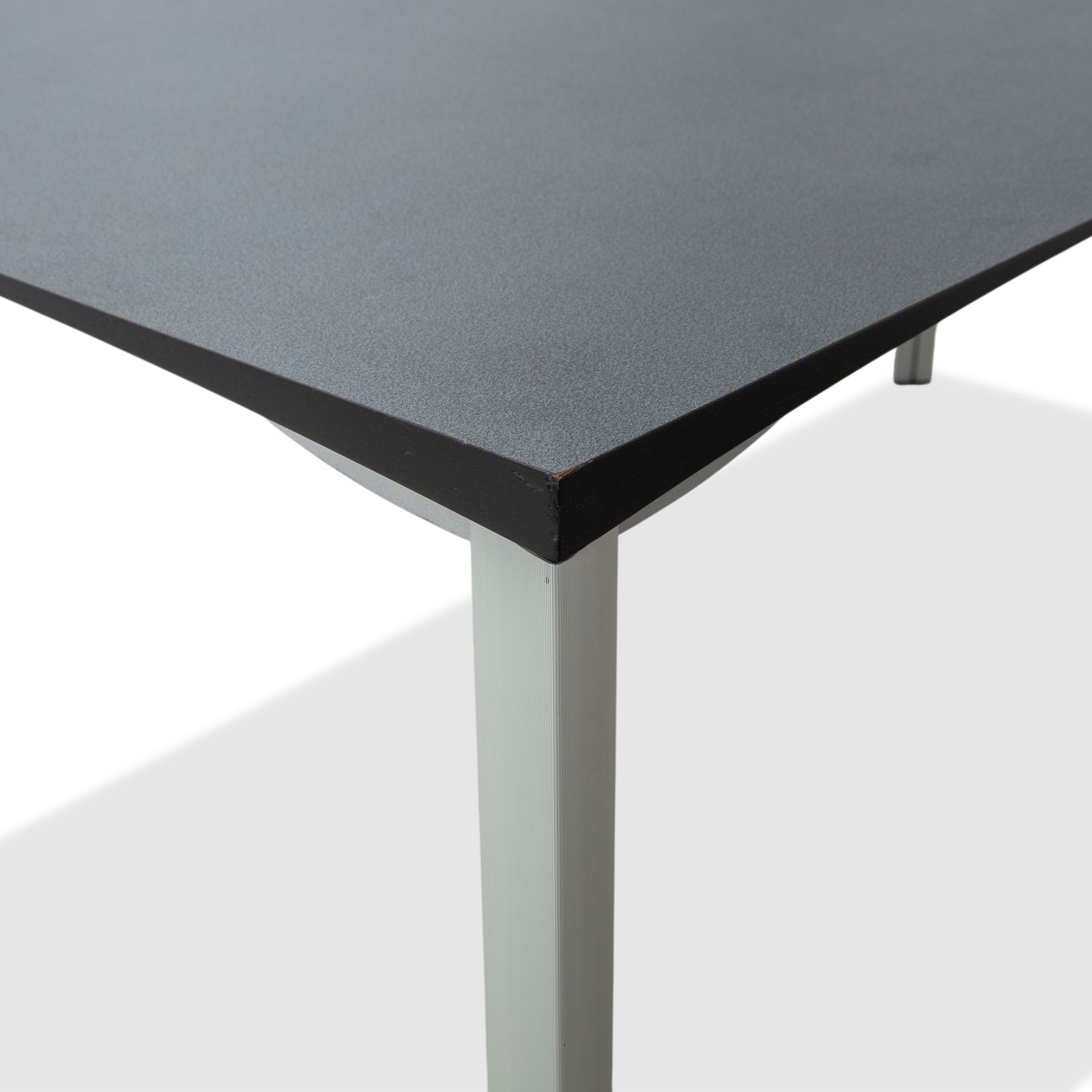 Table à manger Rosenthal, gris foncé, pieds argentés, 180 x 90 cm photo Mobilier