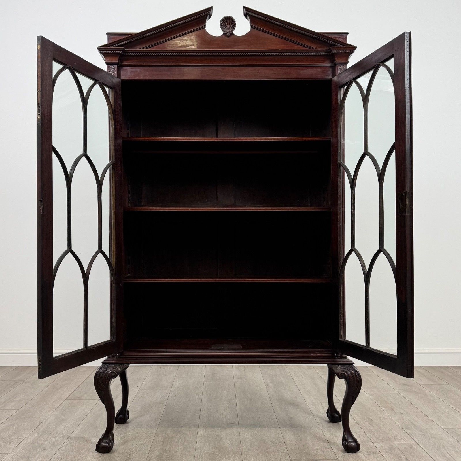 Antique 19th Century Fine Quality Display Cabinet In Mahogany photo furniture