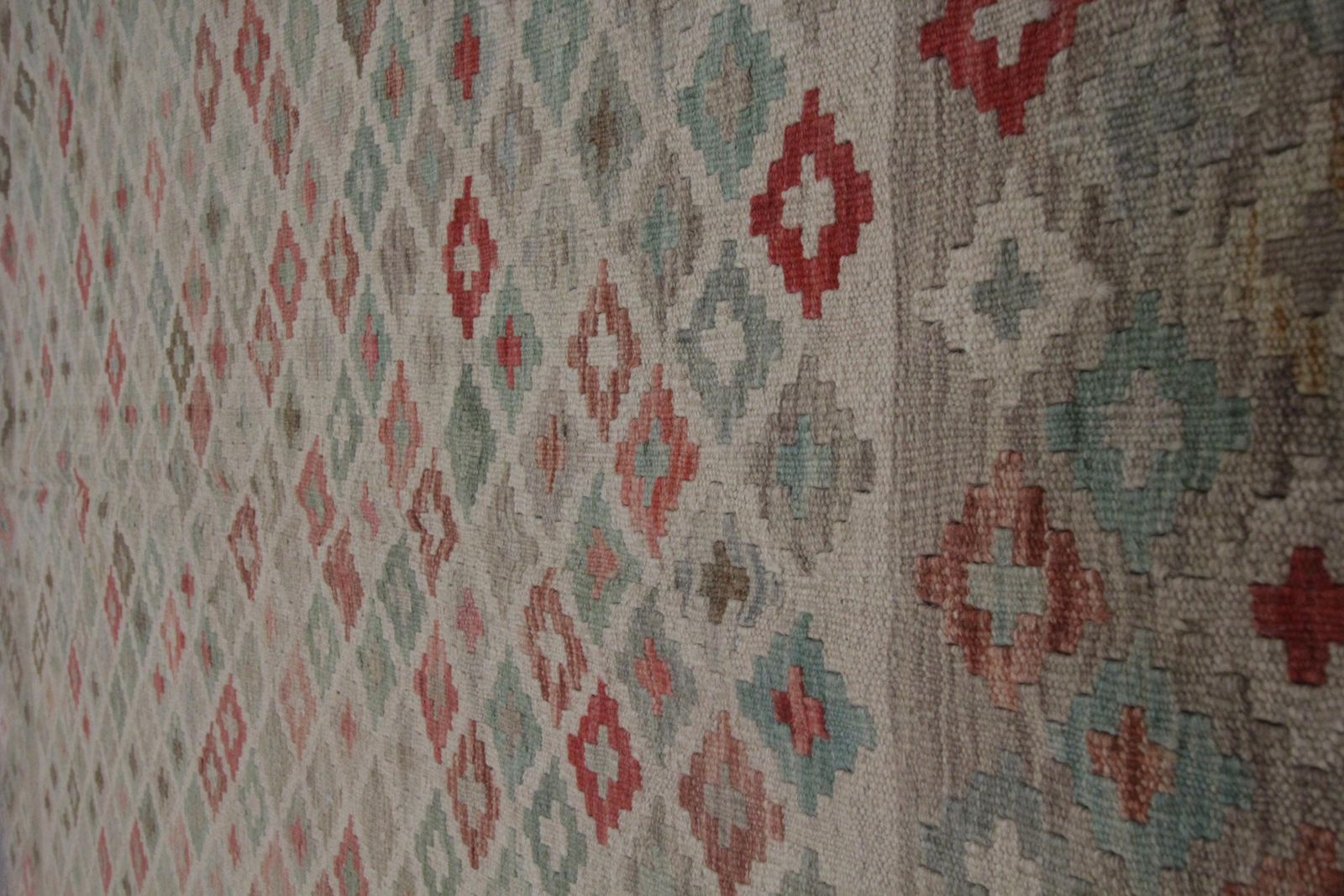 Handmade Wool Kilim Rug Traditional Scandinavian Style Kilims Carpet photo Textiles