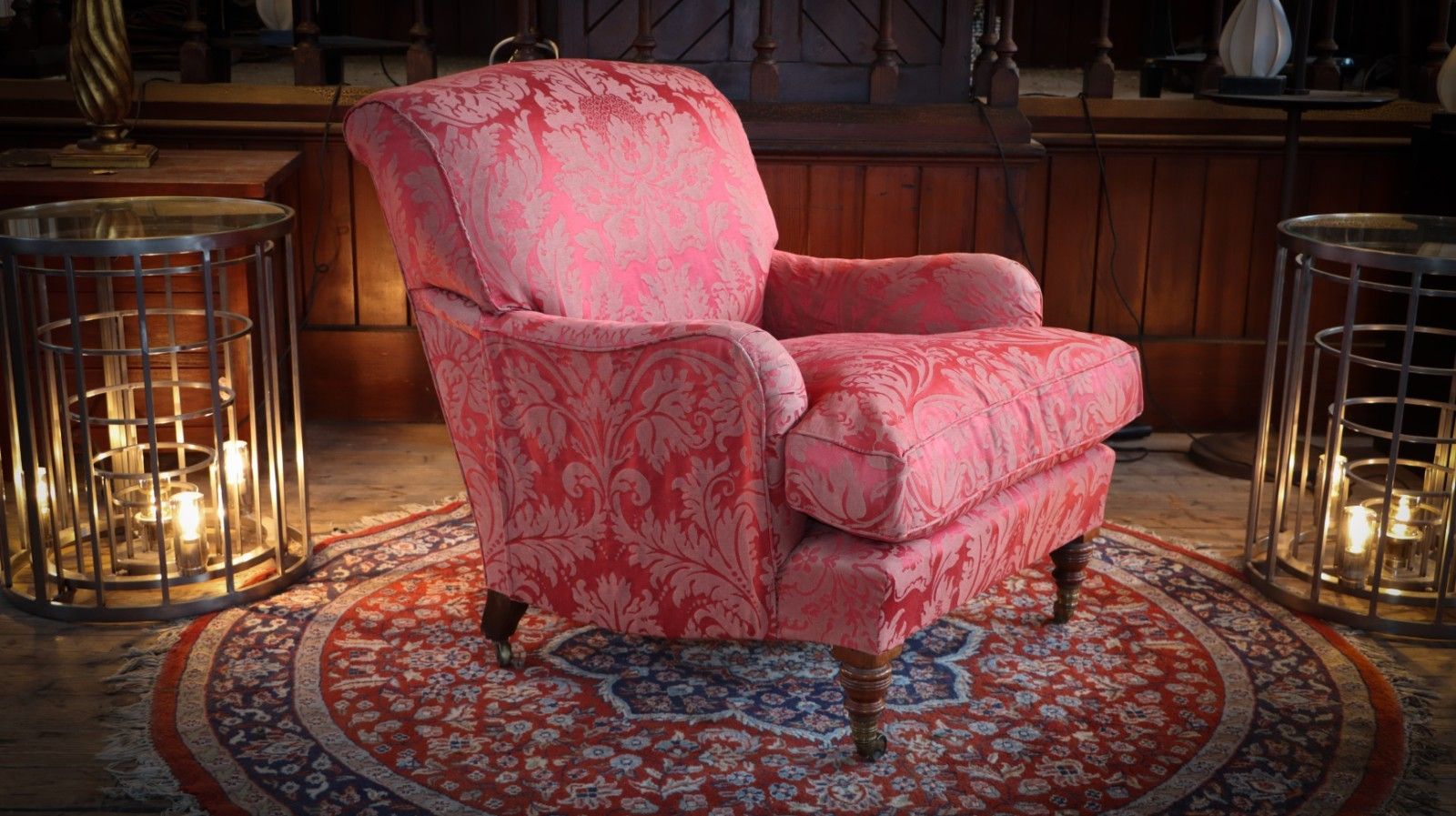 photo vinterior Howard & Sons Bridgewater Armchair In Damask Fabric