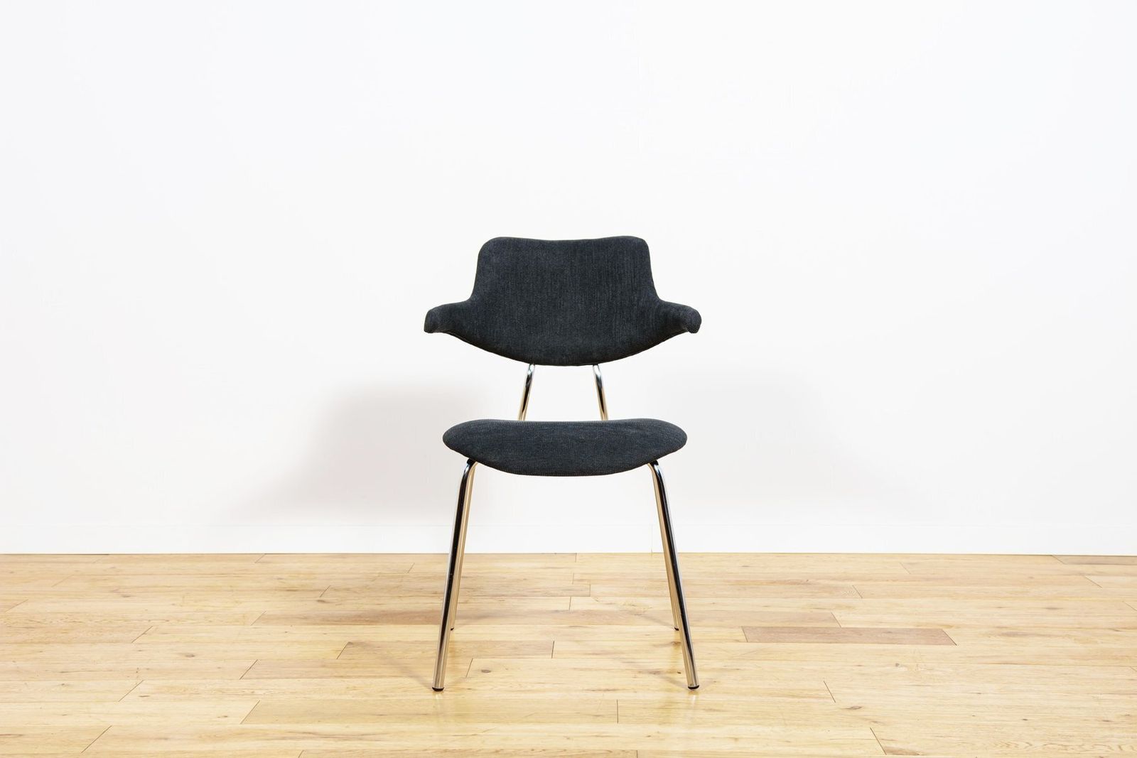 Model Vl118 Dining Chairs By Vermund Larsen For Vermund Larsen A/S, Denmark, 1960s, Set Of 4 photo buy