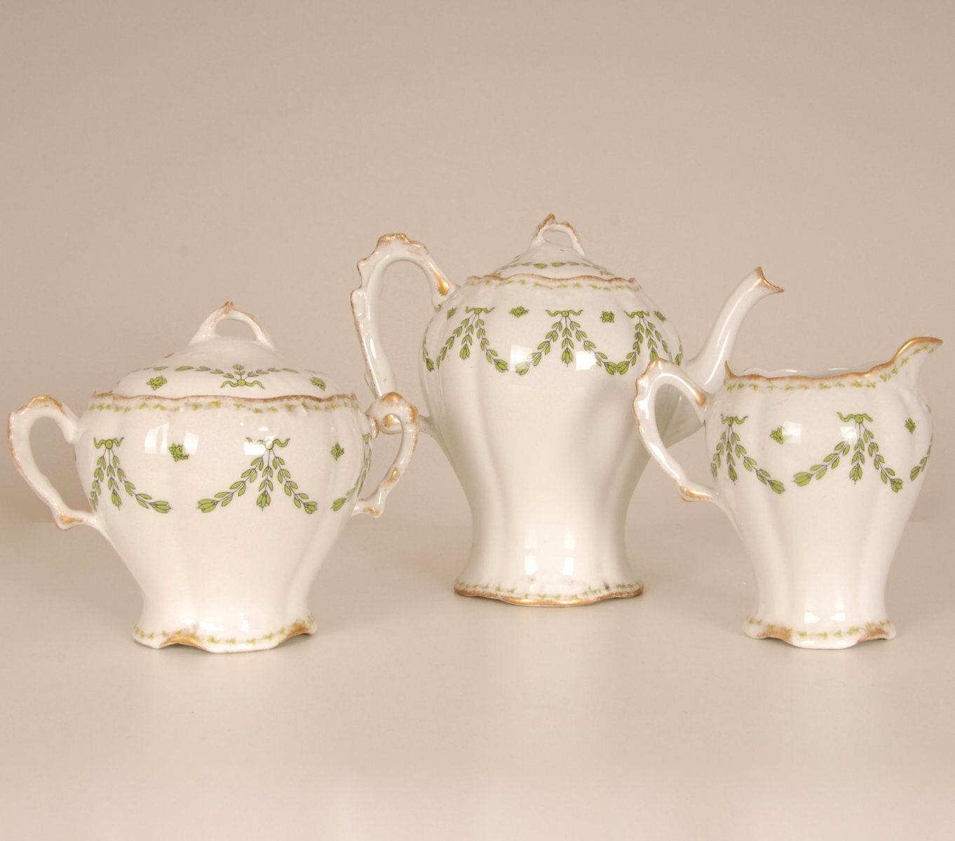 Art Nouveau French Limoges Porcelain Tea Set From A. Lanternier, 1890s, Set Of 15 photo 1867.0