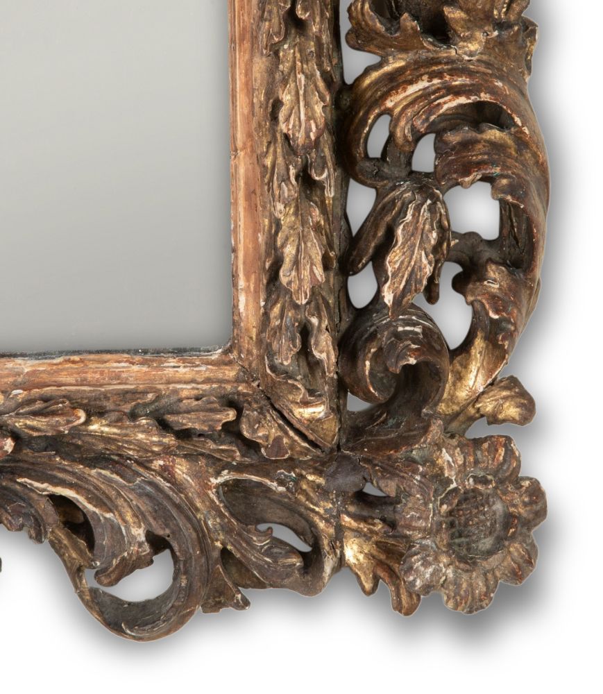 18th Century Italian Gilded Carved Wood Mirror photo furniture