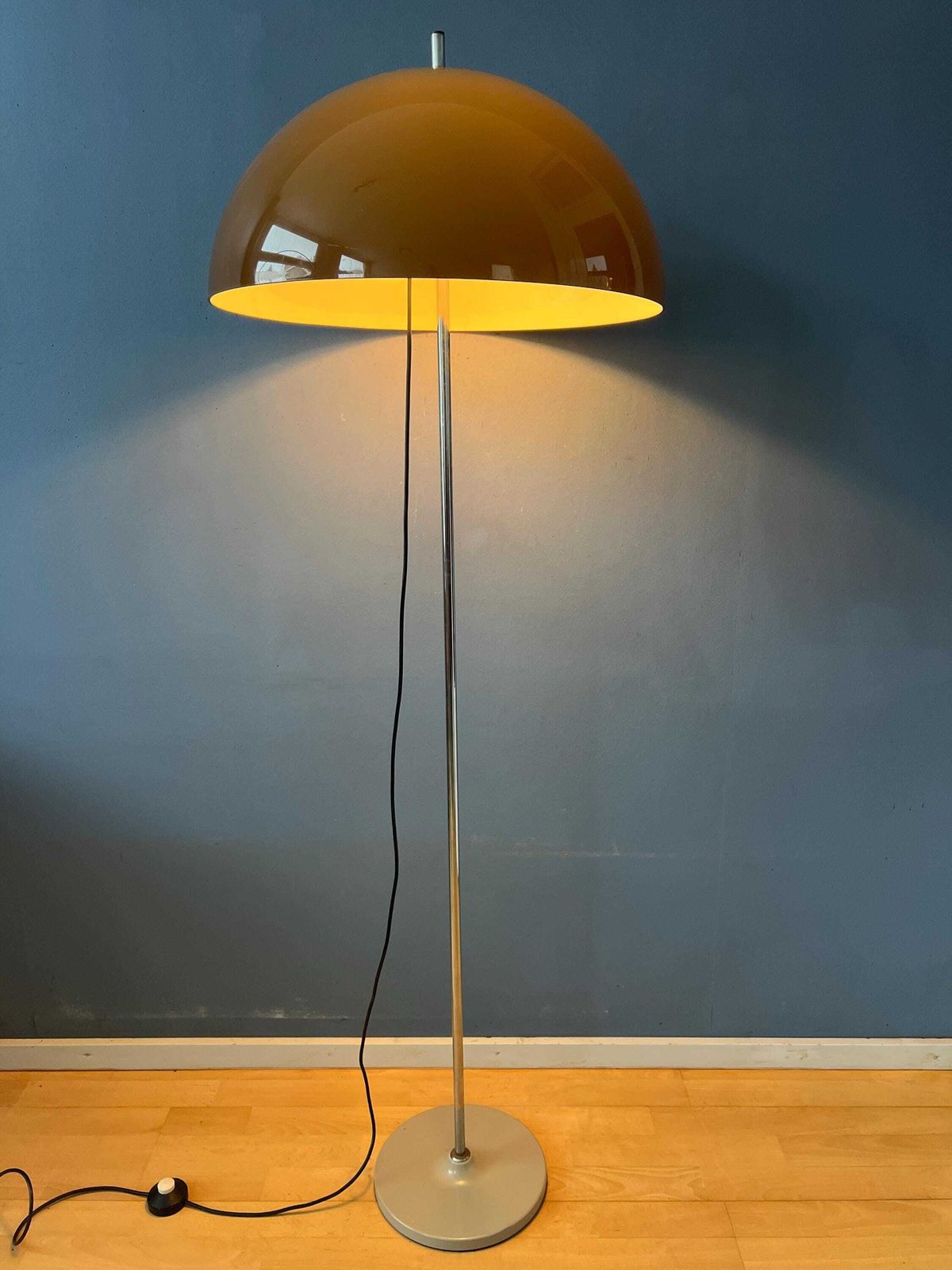 Vintage Gepo Space Age Mushroom Floor Lamp By Gino Sarfatti.