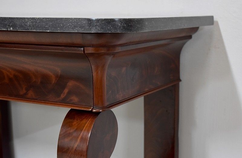 photo furniture Rare Small Console Restoration, 19th