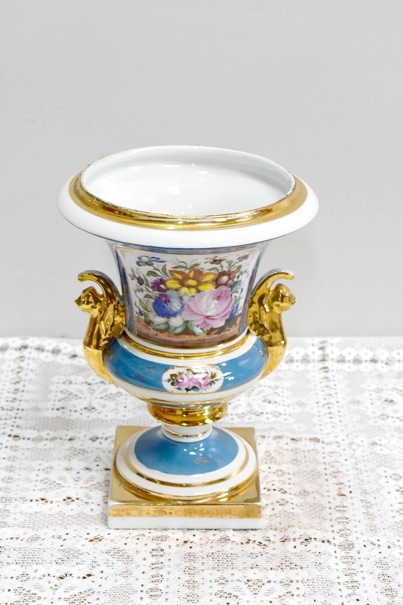 Pair Of Medici Vases In Sèvres Porcelain, 19th photo for sale