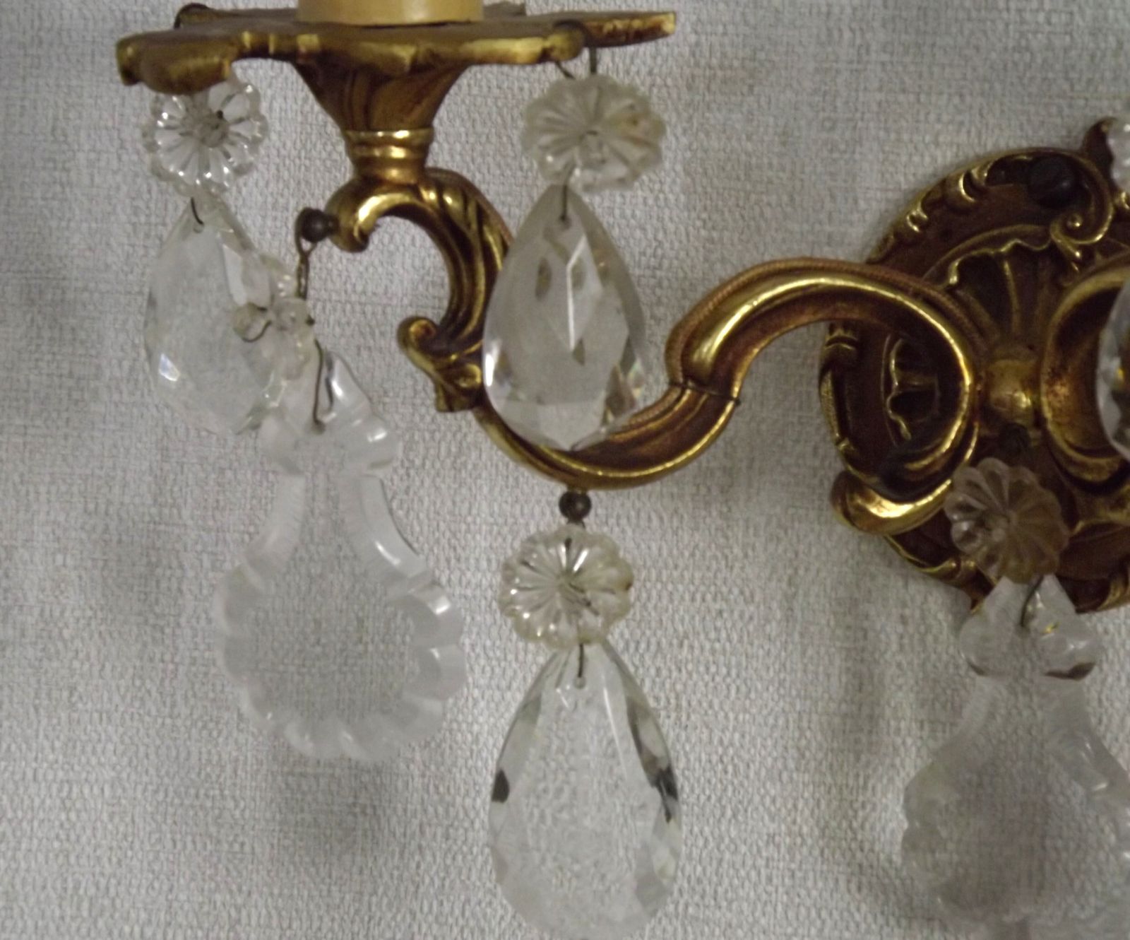 photo furniture Pair Of French Vintage Double Bronze Crystal Wall Lights With Acanthus Detail