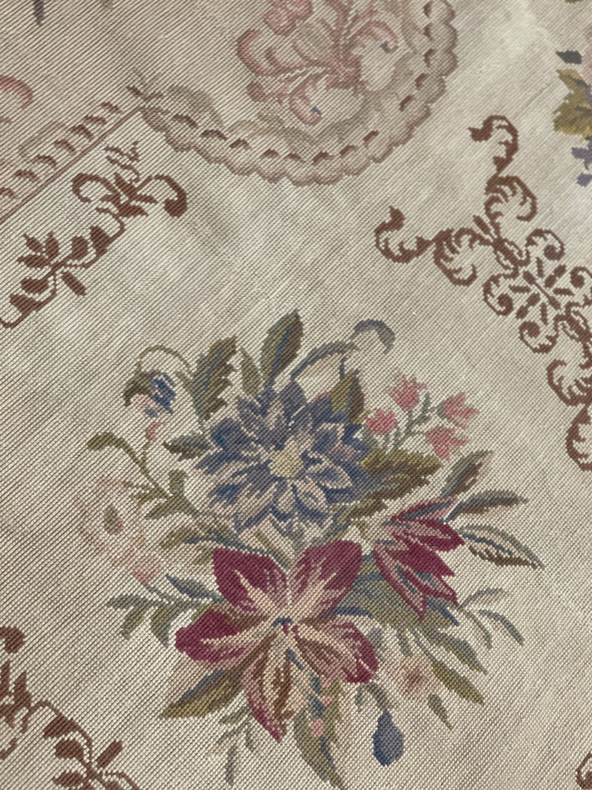 Traditional Beige Aubusson Rug Handwoven Carpet Wool Needlepoint Livingroom Rug photo for sale